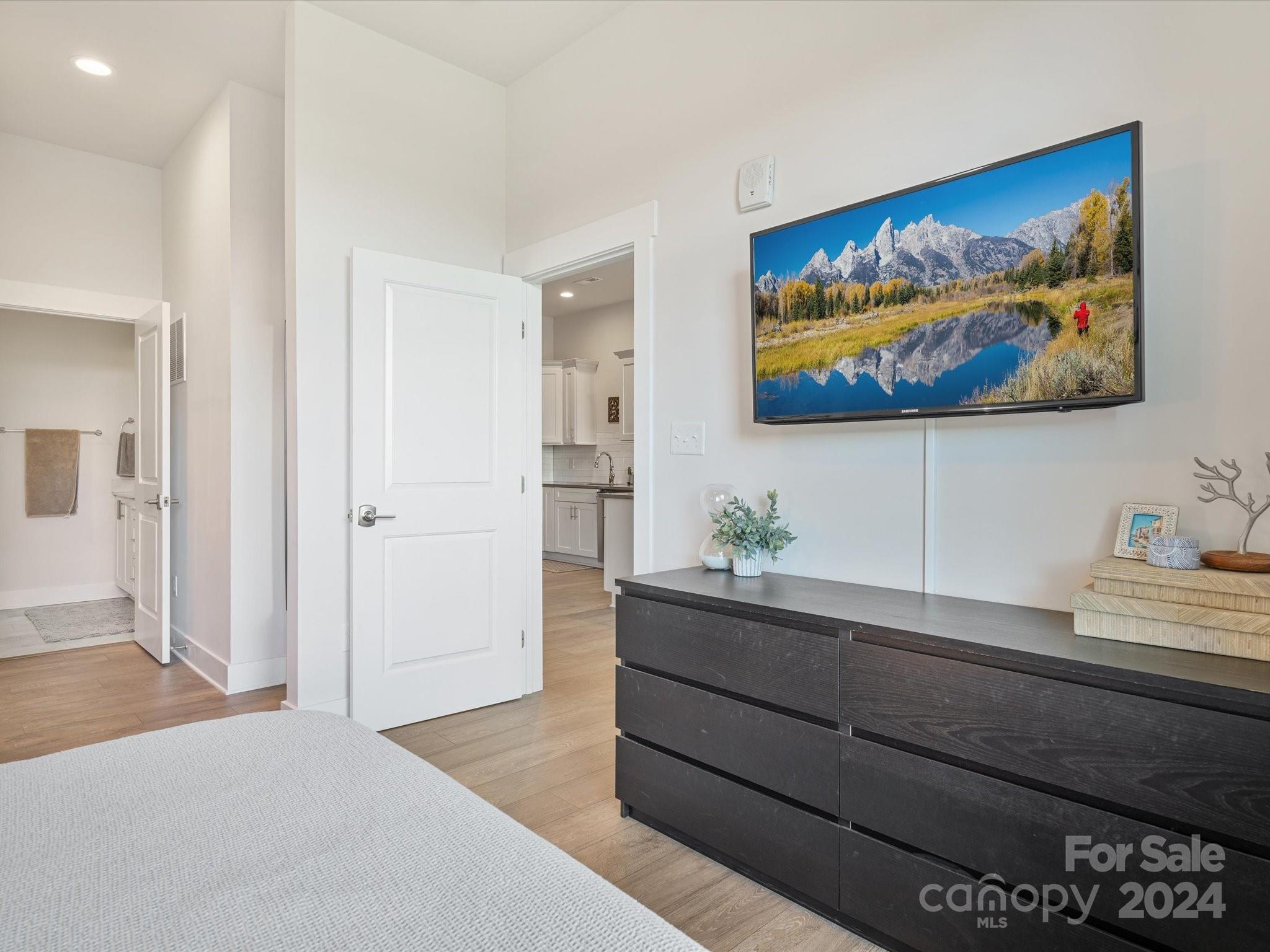 935 Mcalway Road Unit: 202