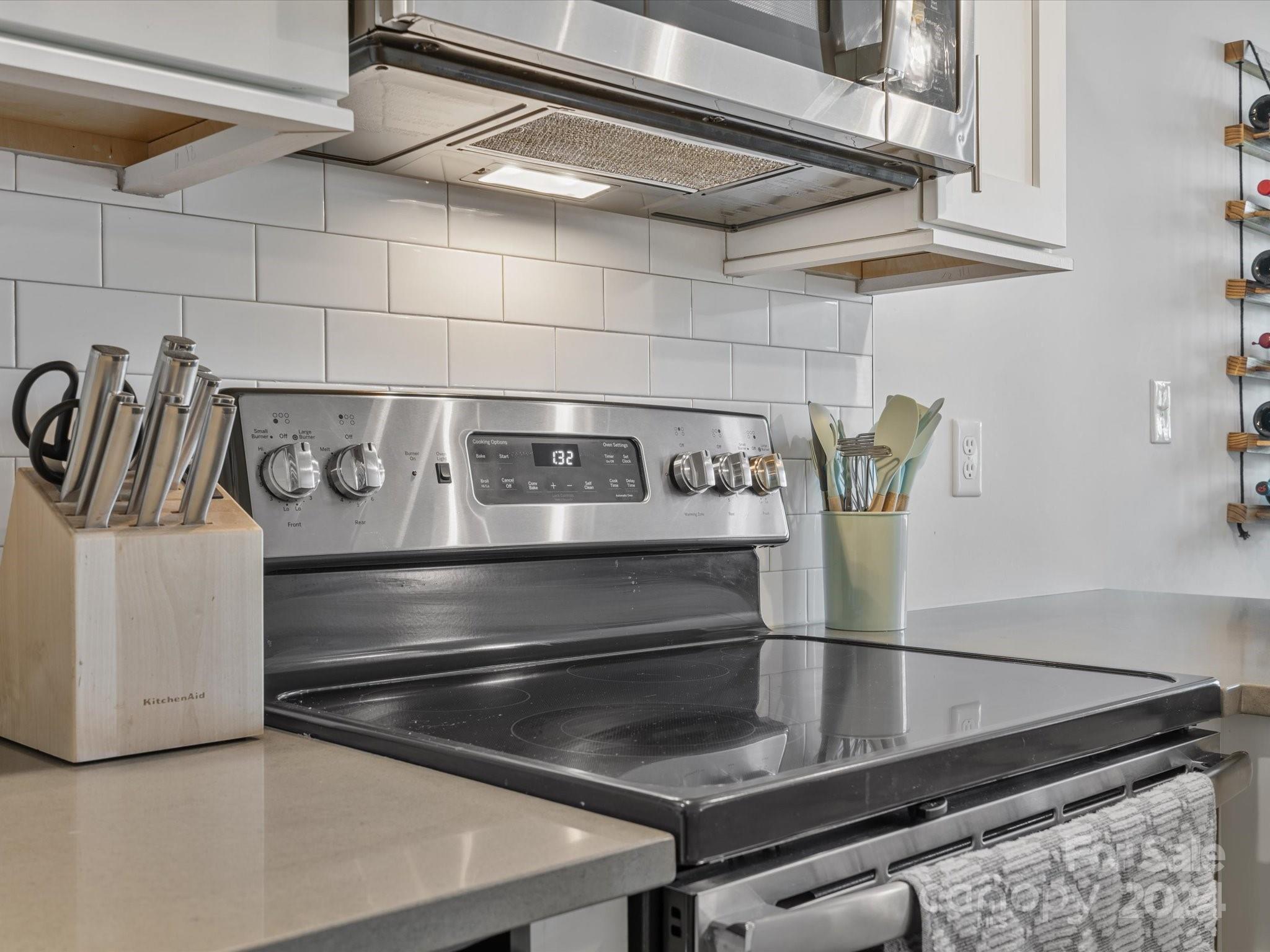 935 Mcalway Road Unit: 202