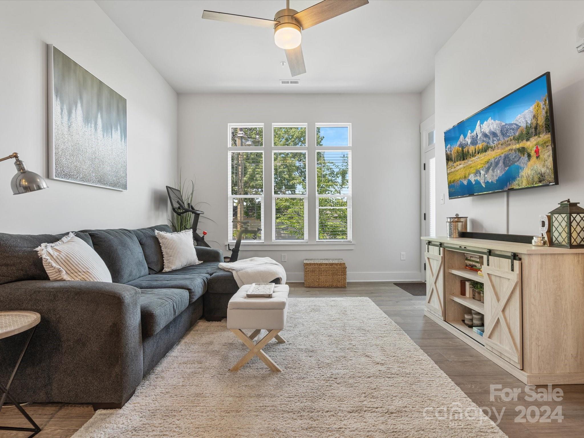 935 Mcalway Road Unit: 202