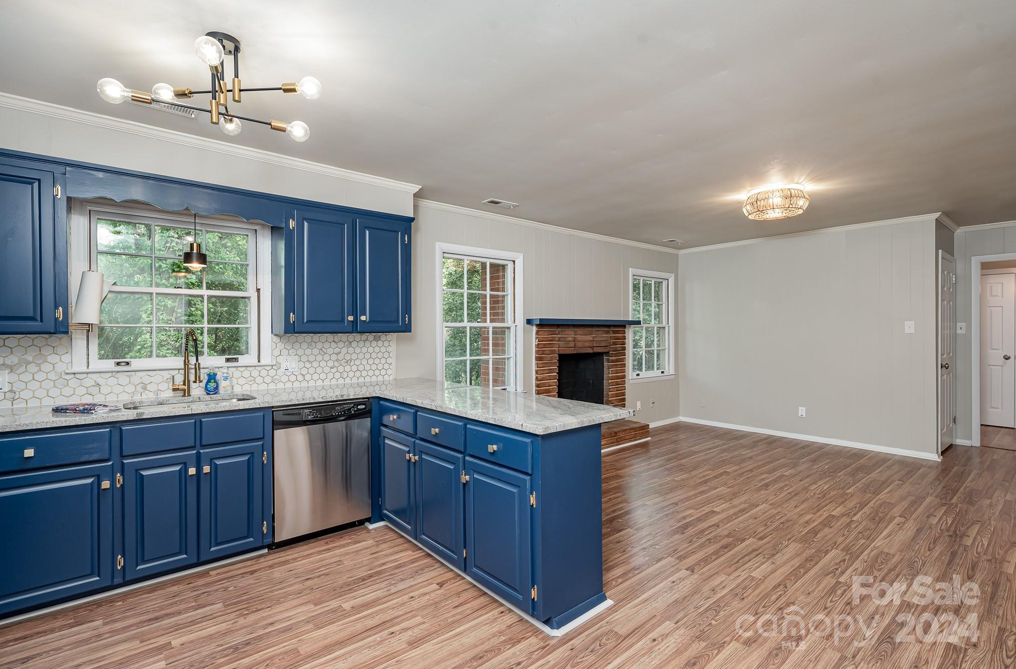 4926 Zephyr Lane