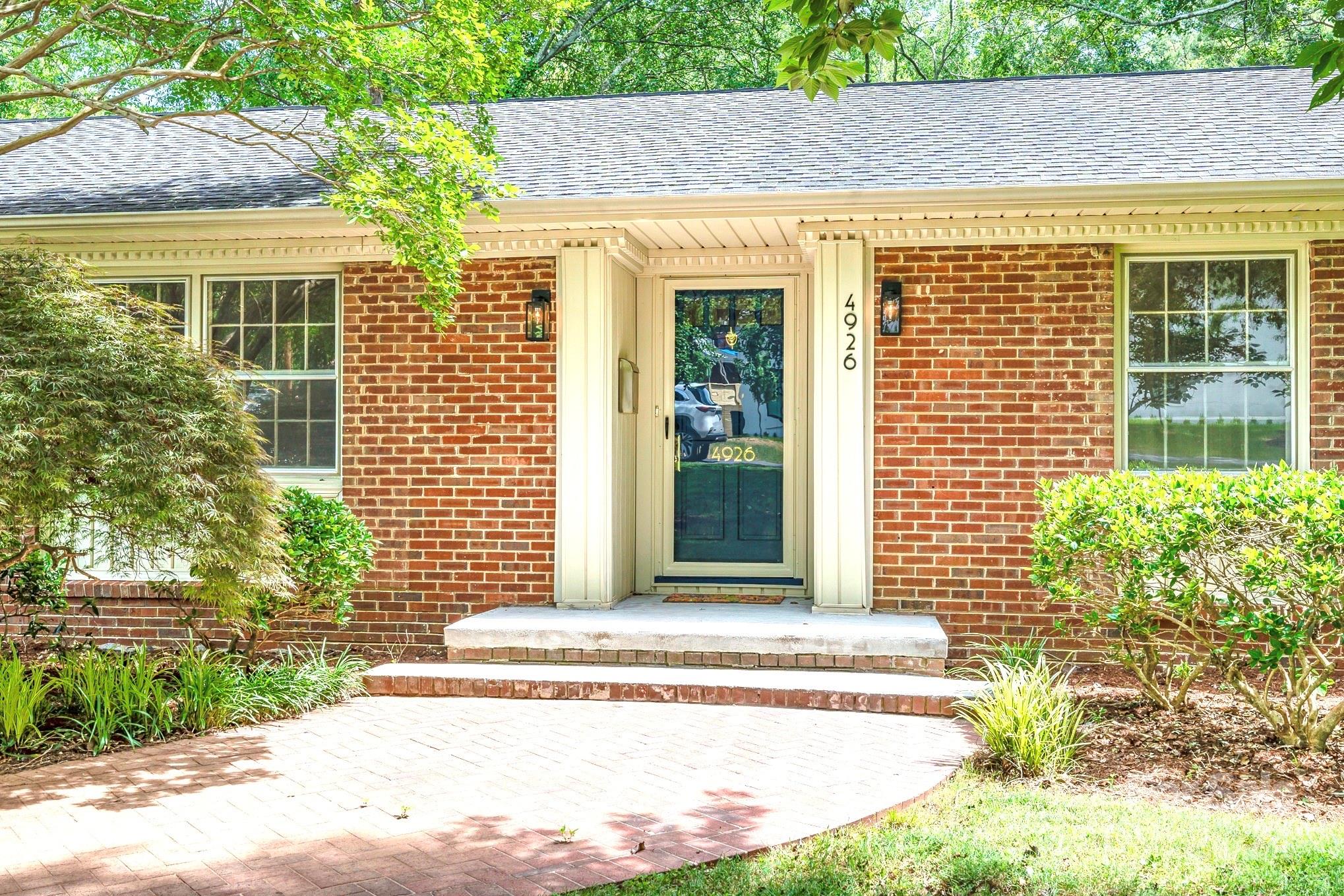 4926 Zephyr Lane
