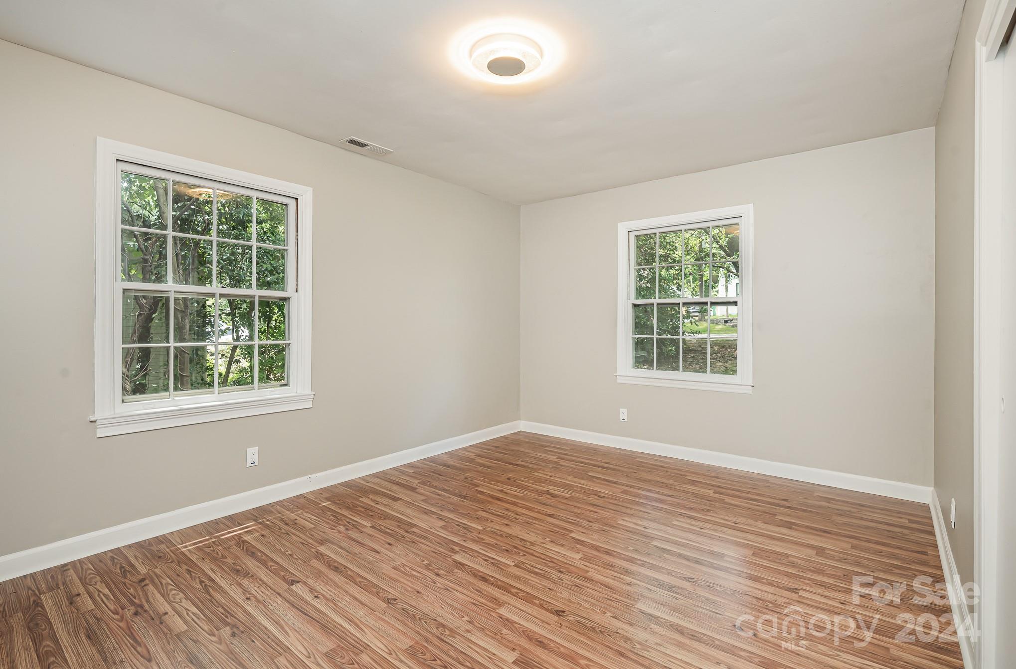 4926 Zephyr Lane