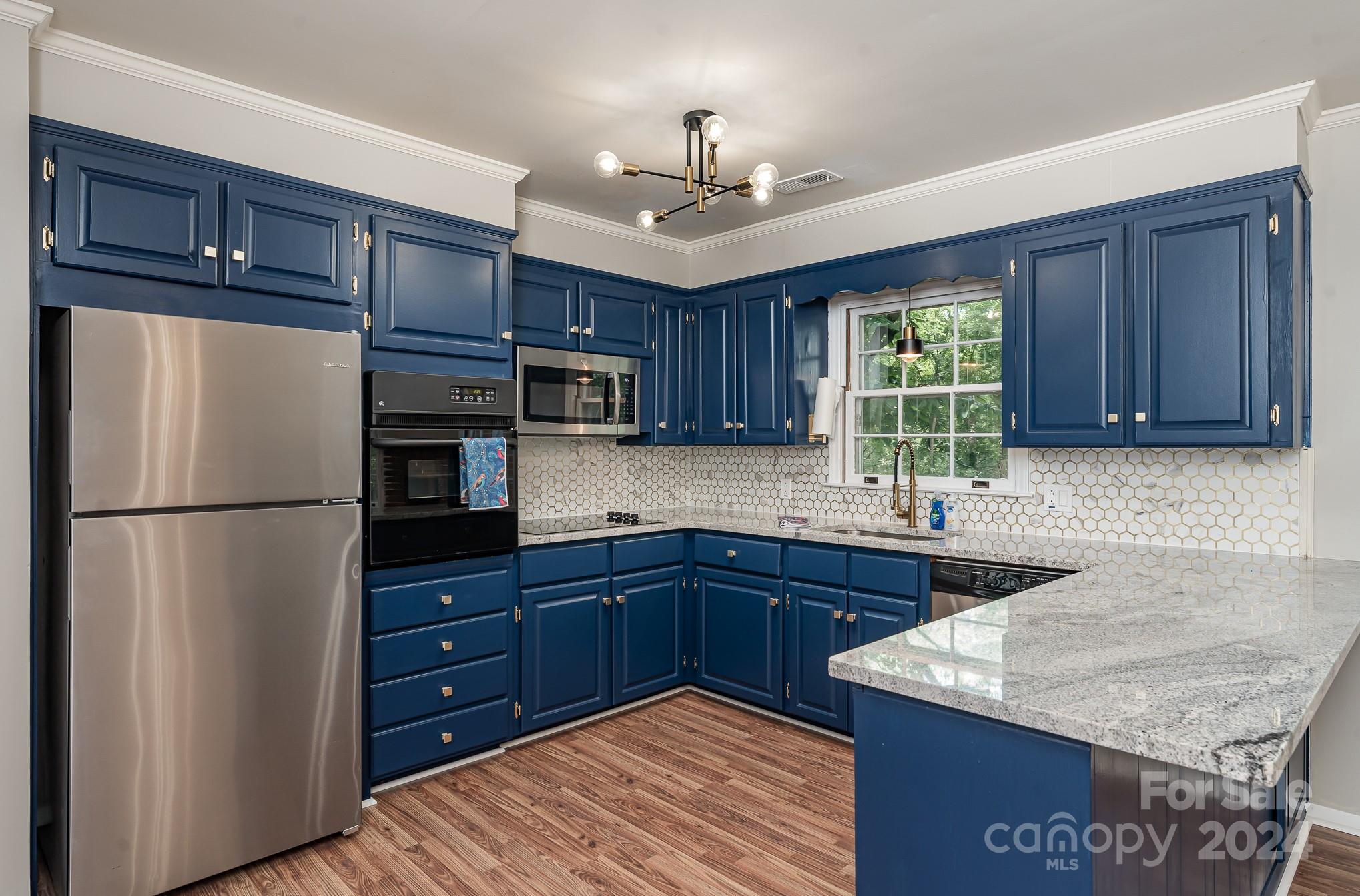 4926 Zephyr Lane