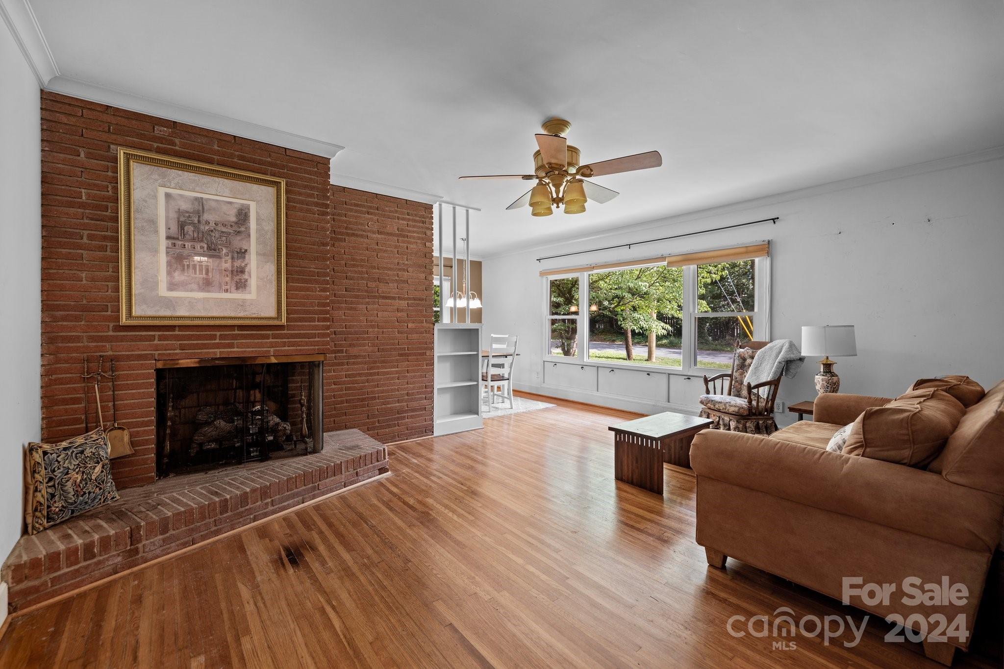 1339 Drexel Place