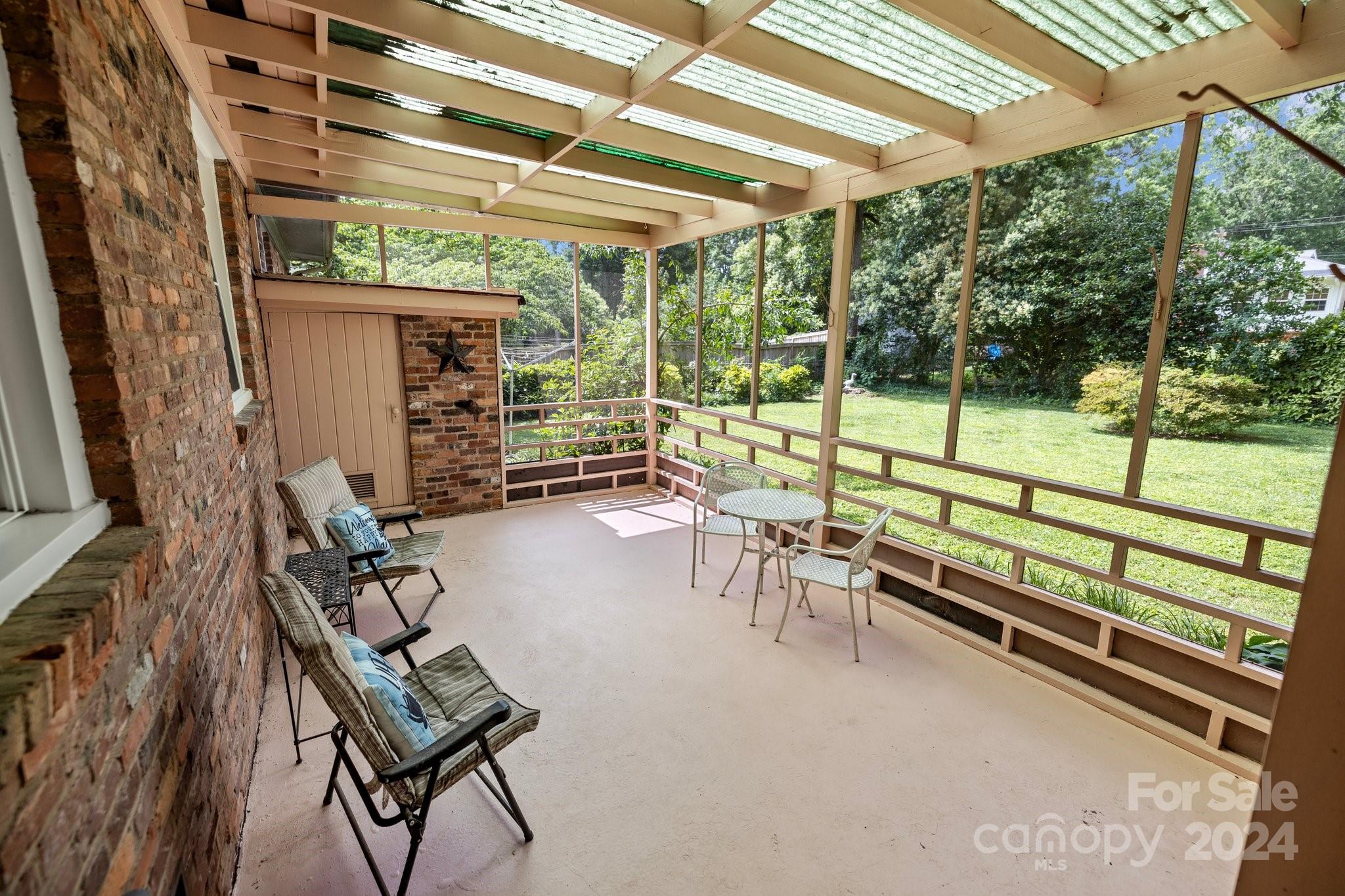 1339 Drexel Place