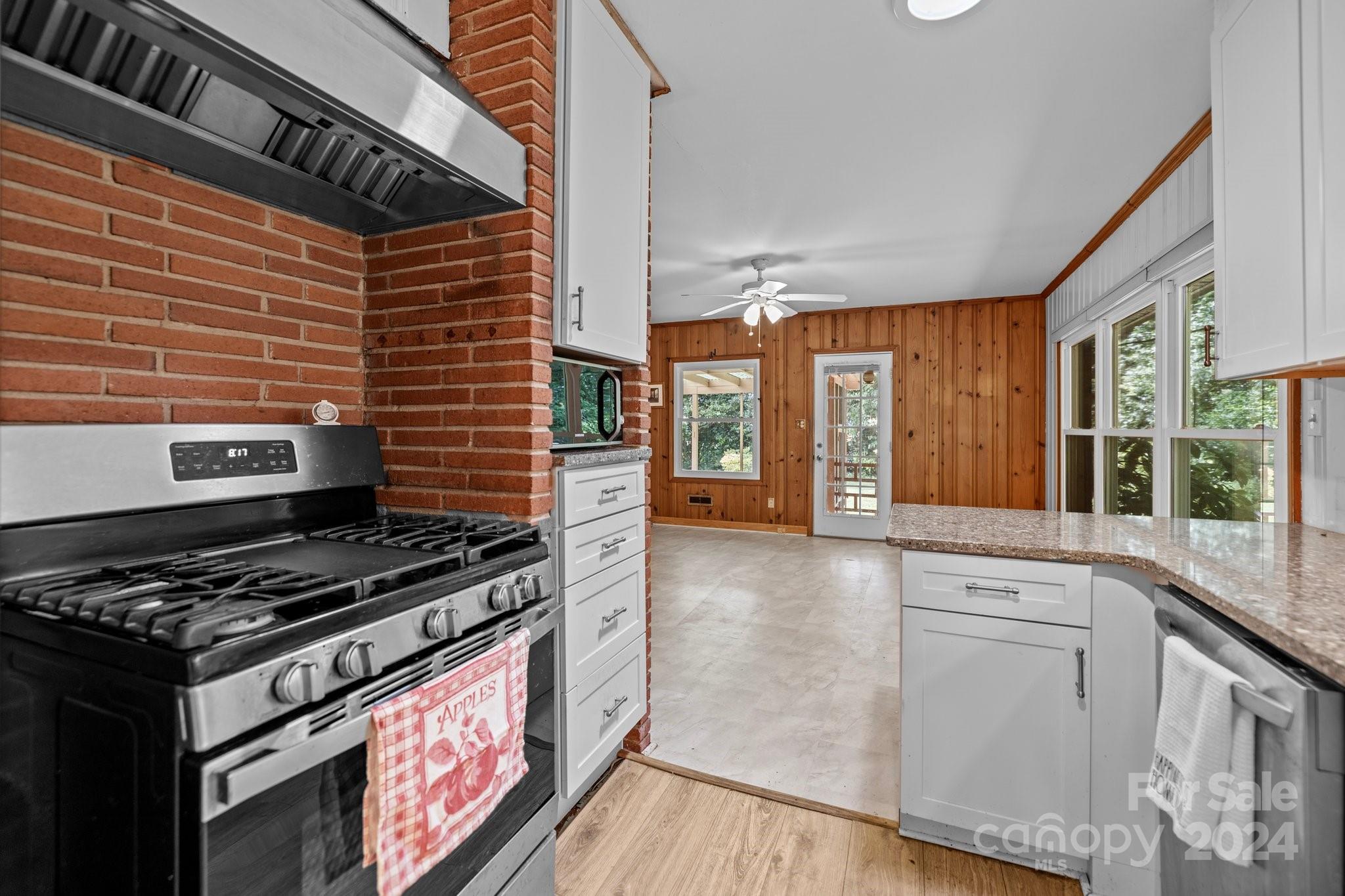 1339 Drexel Place
