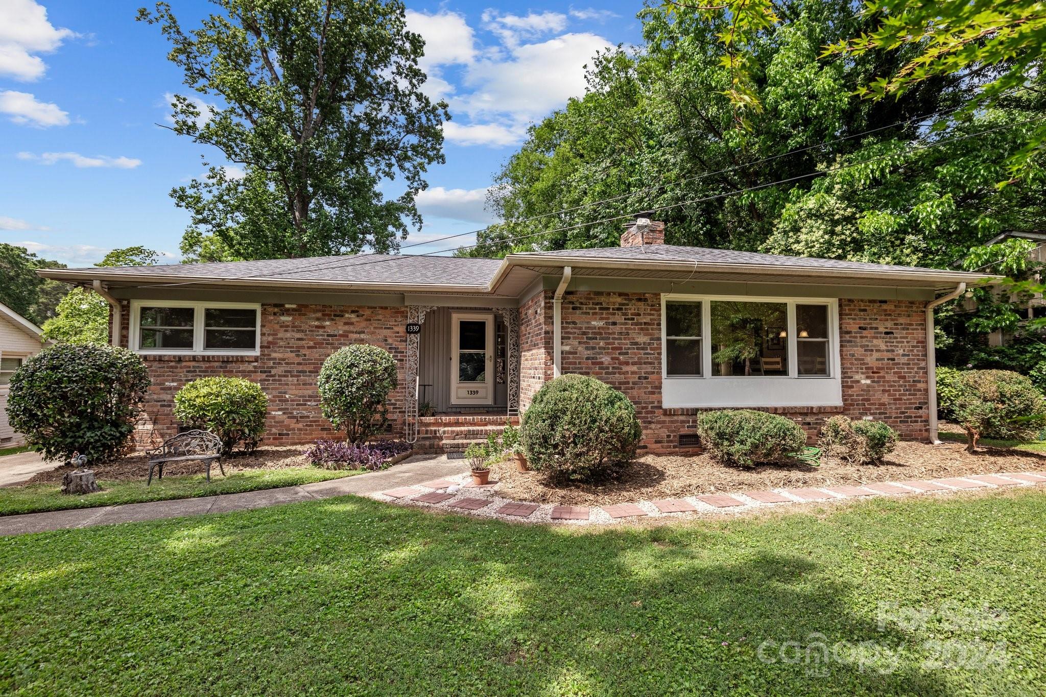 1339 Drexel Place