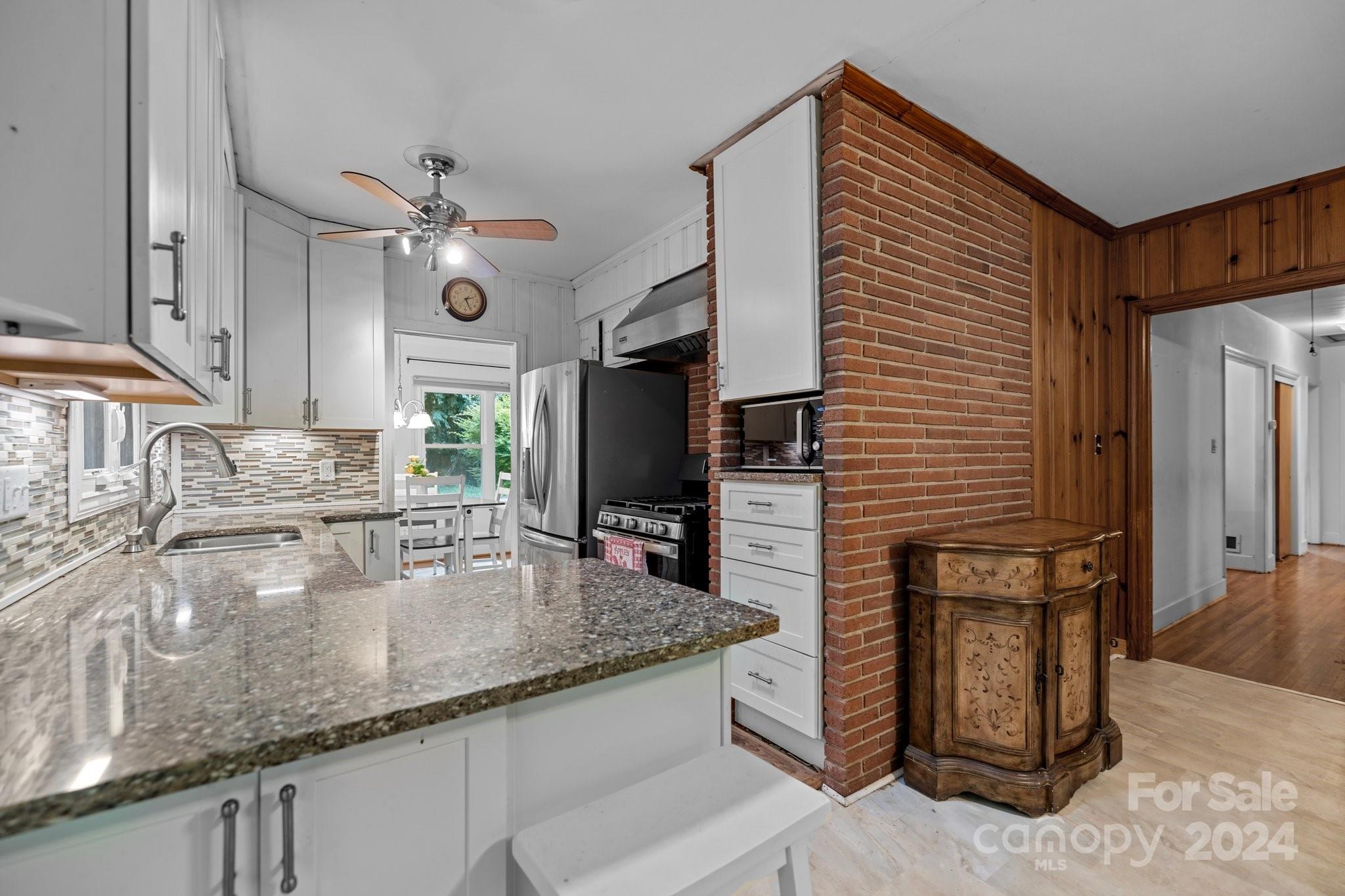 1339 Drexel Place