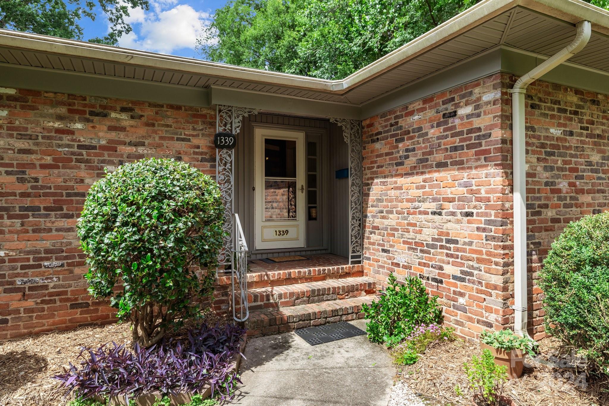 1339 Drexel Place