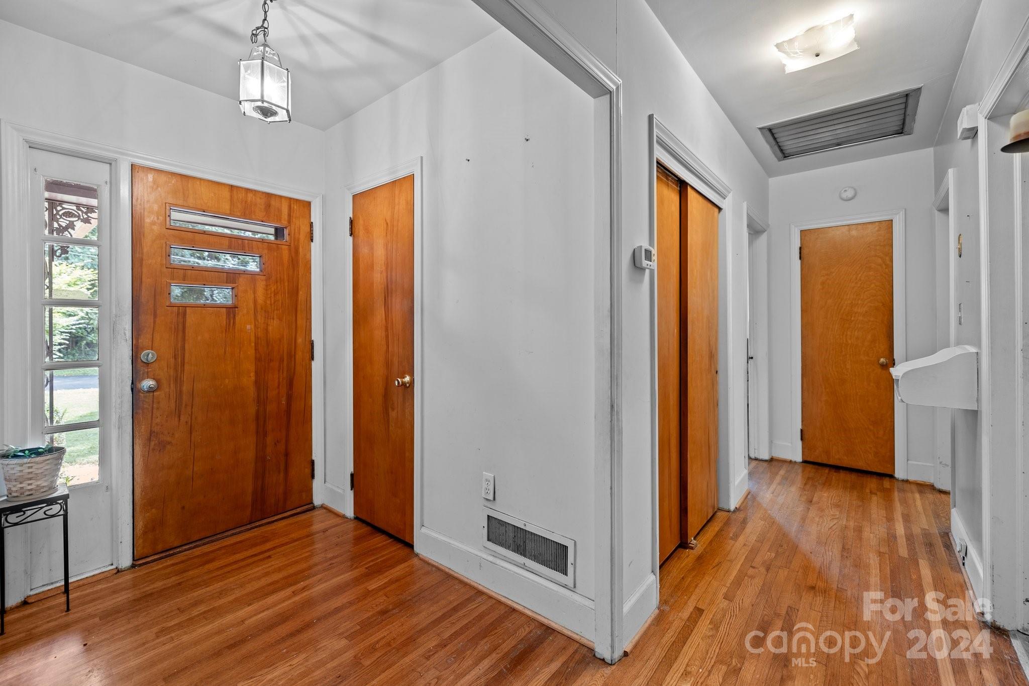 1339 Drexel Place