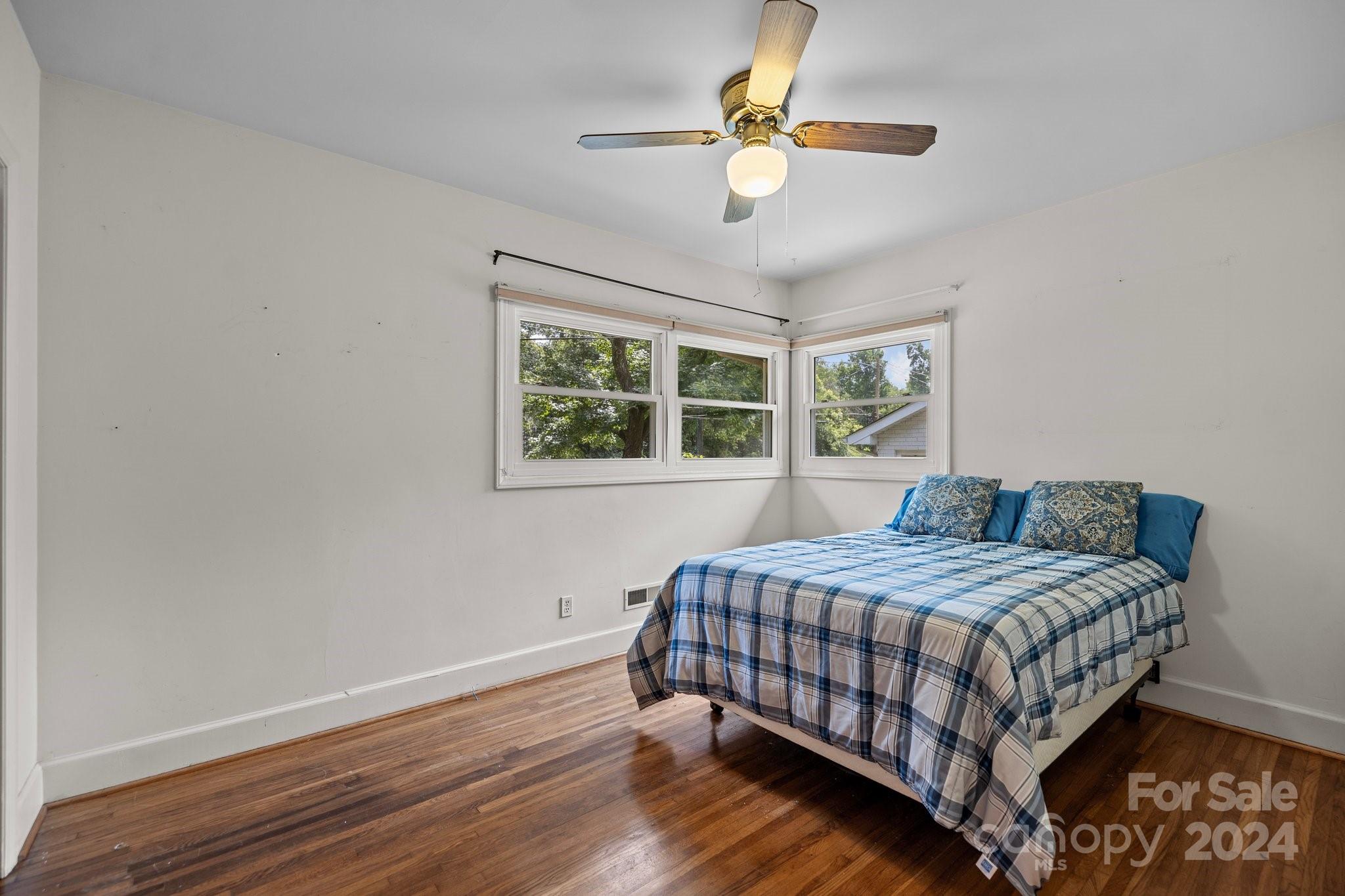 1339 Drexel Place