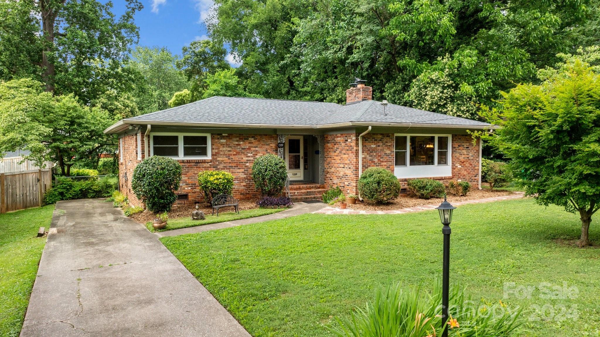 1339 Drexel Place