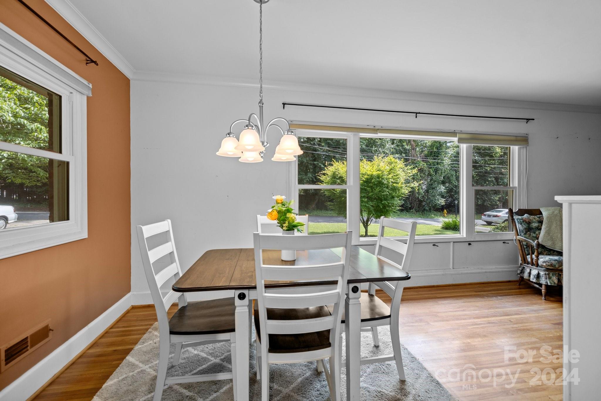 1339 Drexel Place