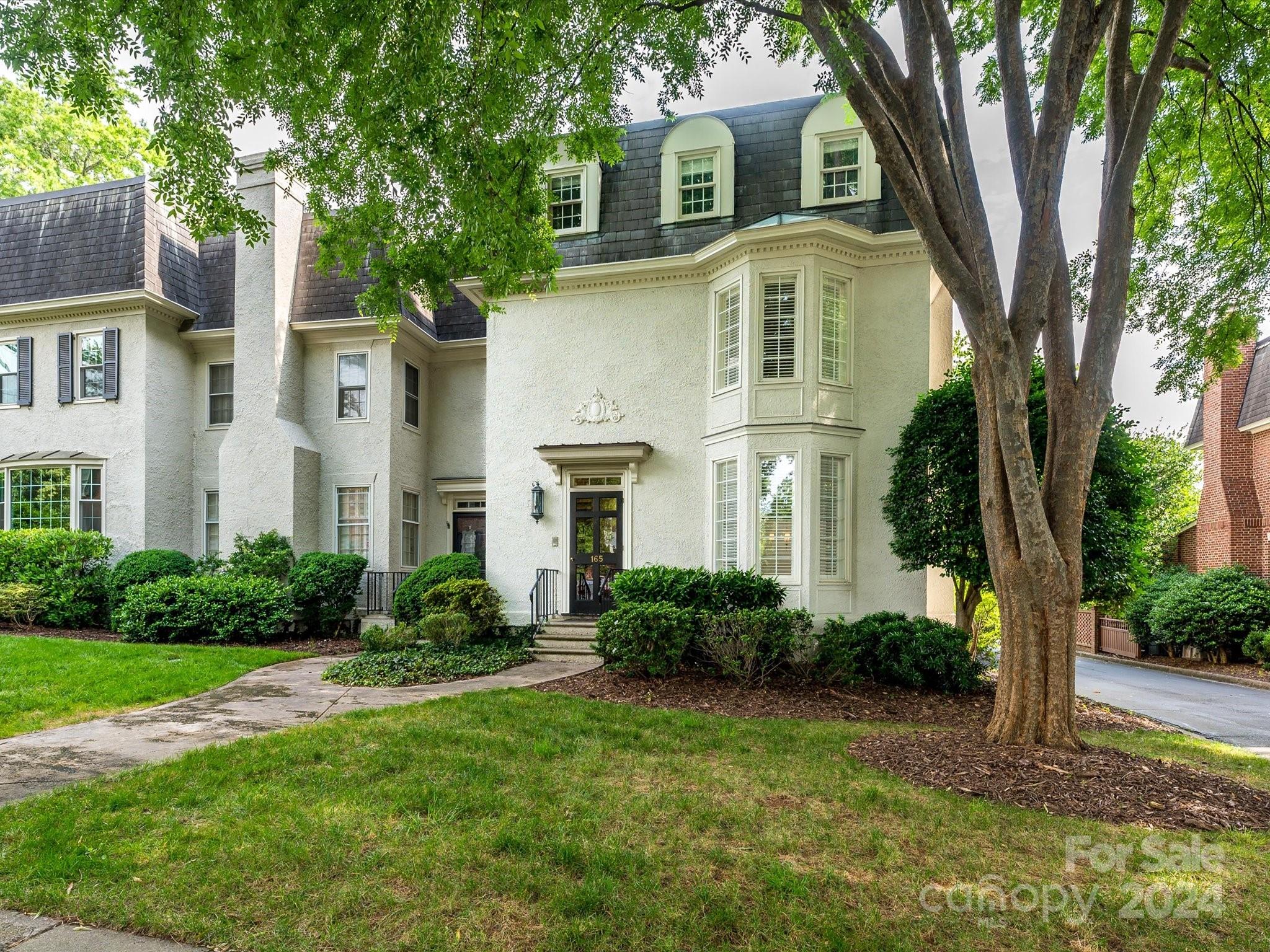 165 Perrin Place