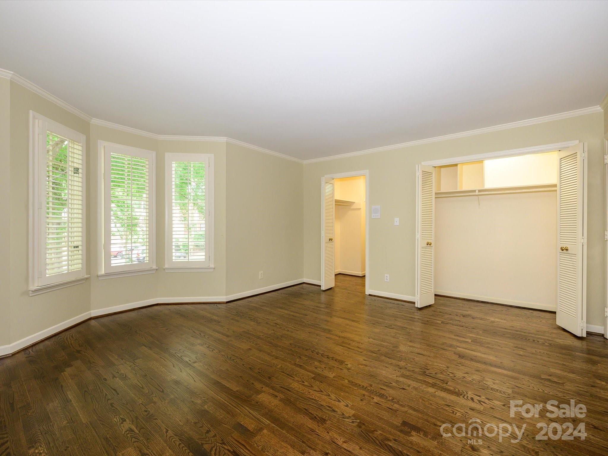 165 Perrin Place