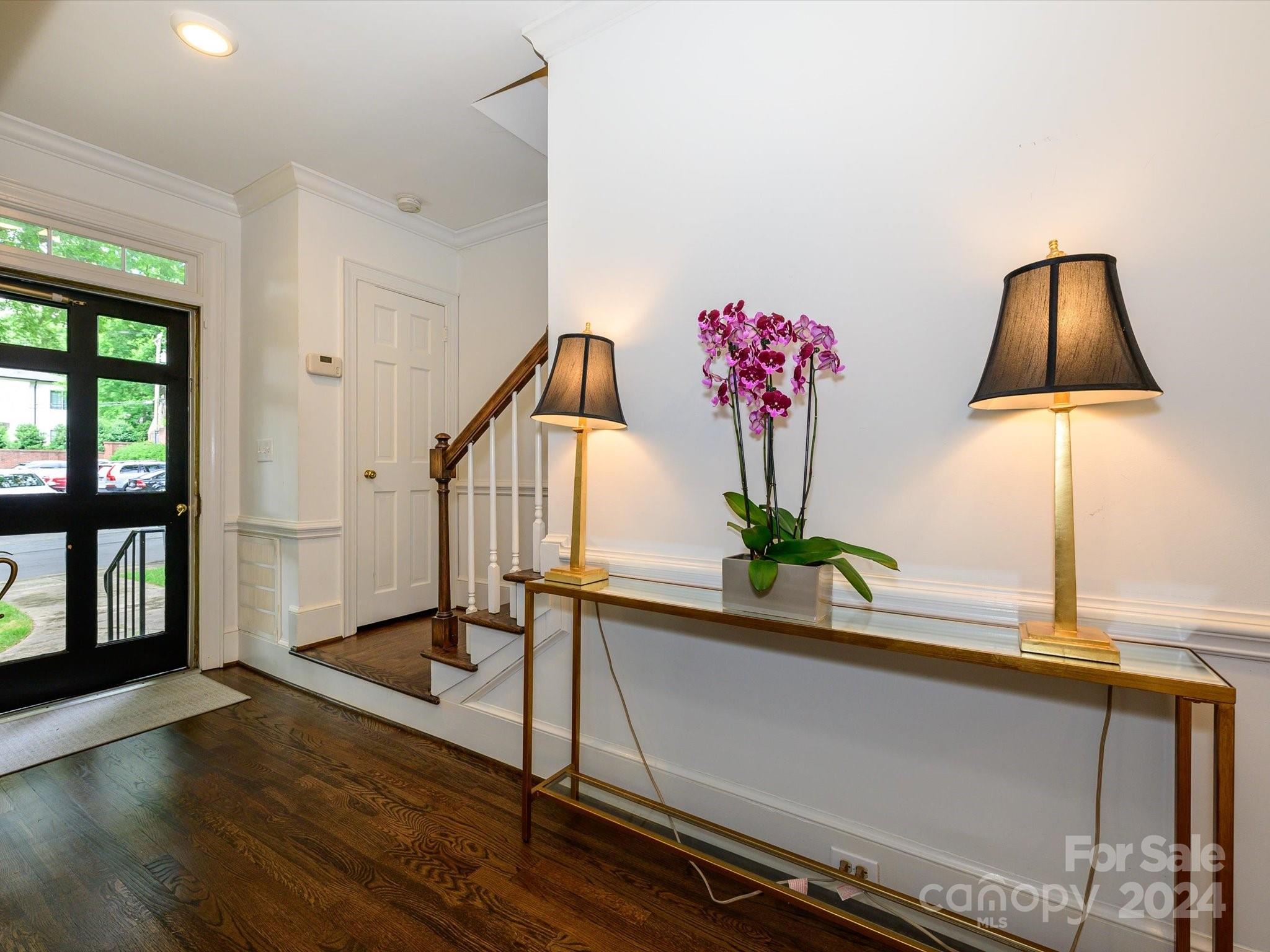 165 Perrin Place
