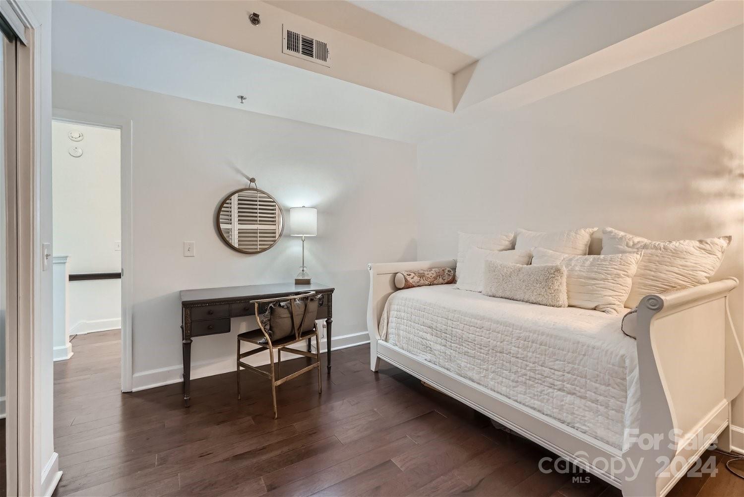 1320 Fillmore Avenue Unit: 143