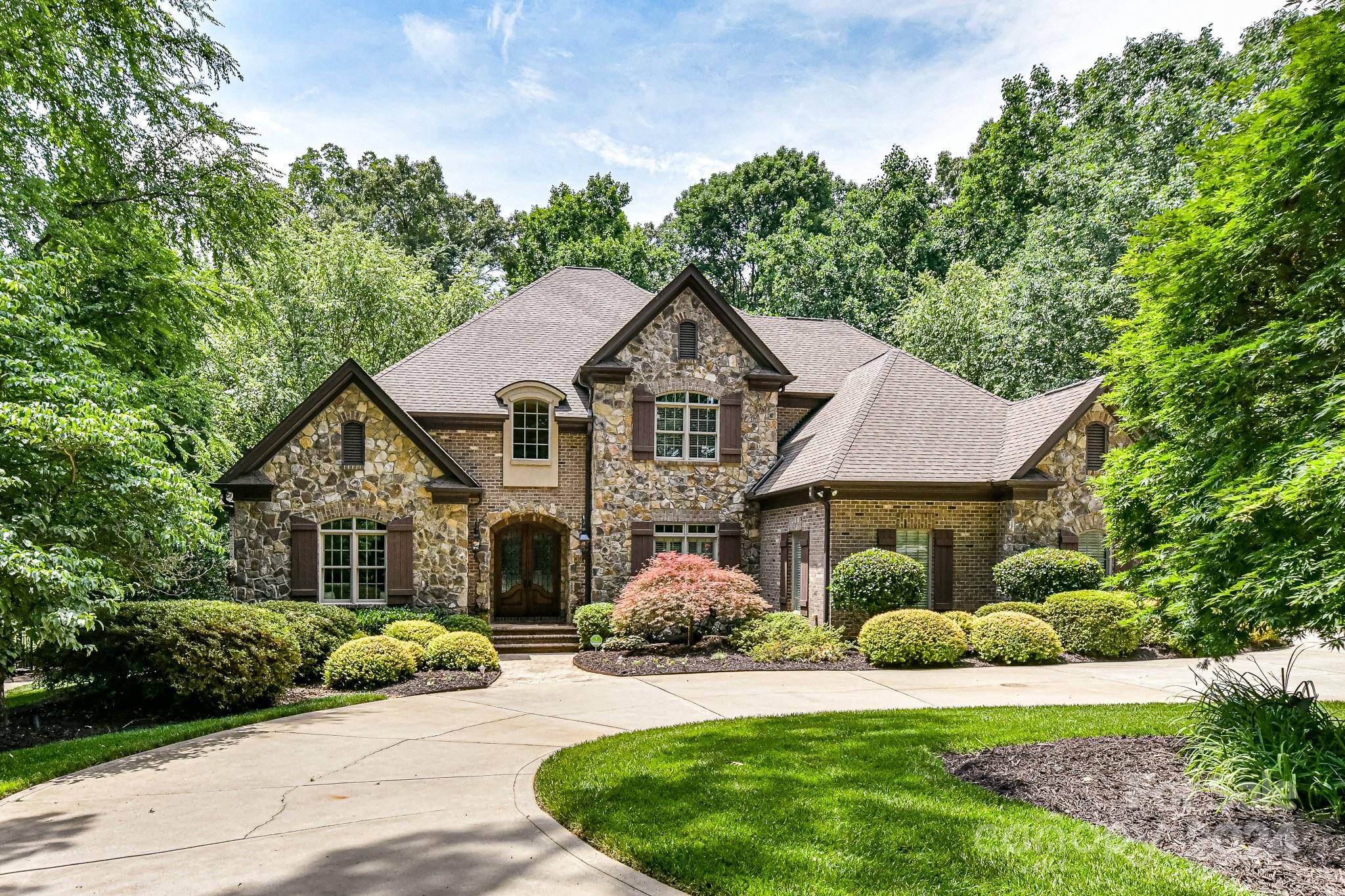 717 BEAUHAVEN Lane