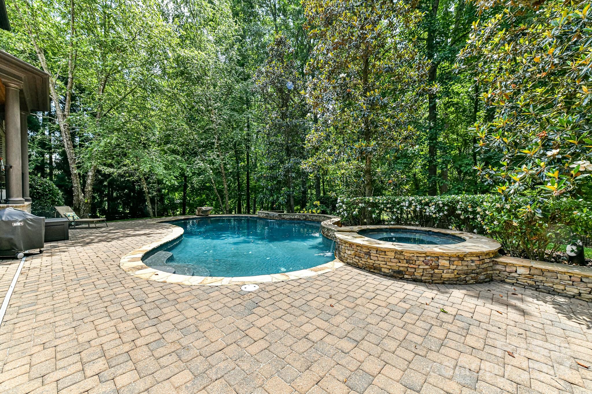 717 BEAUHAVEN Lane