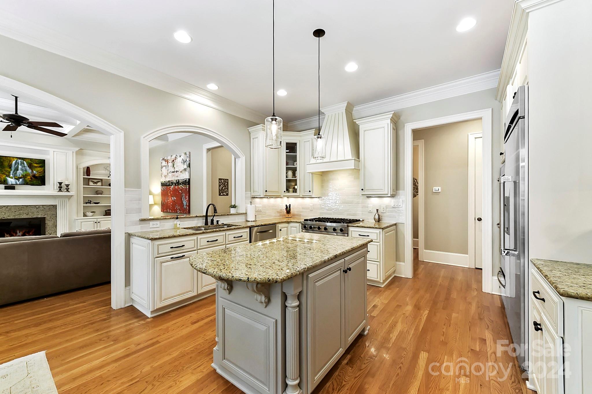 717 BEAUHAVEN Lane