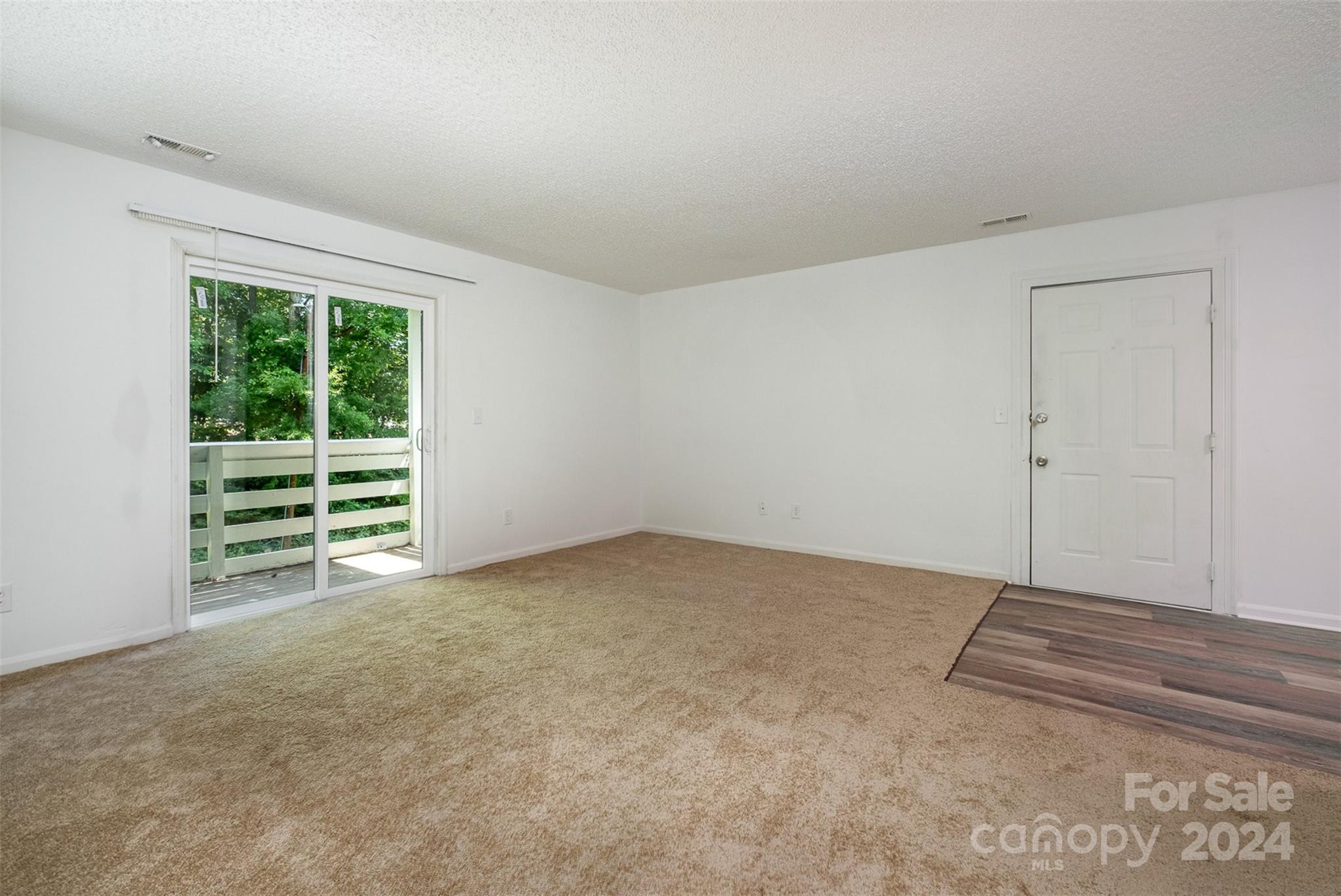 9615 Vinca Circle
