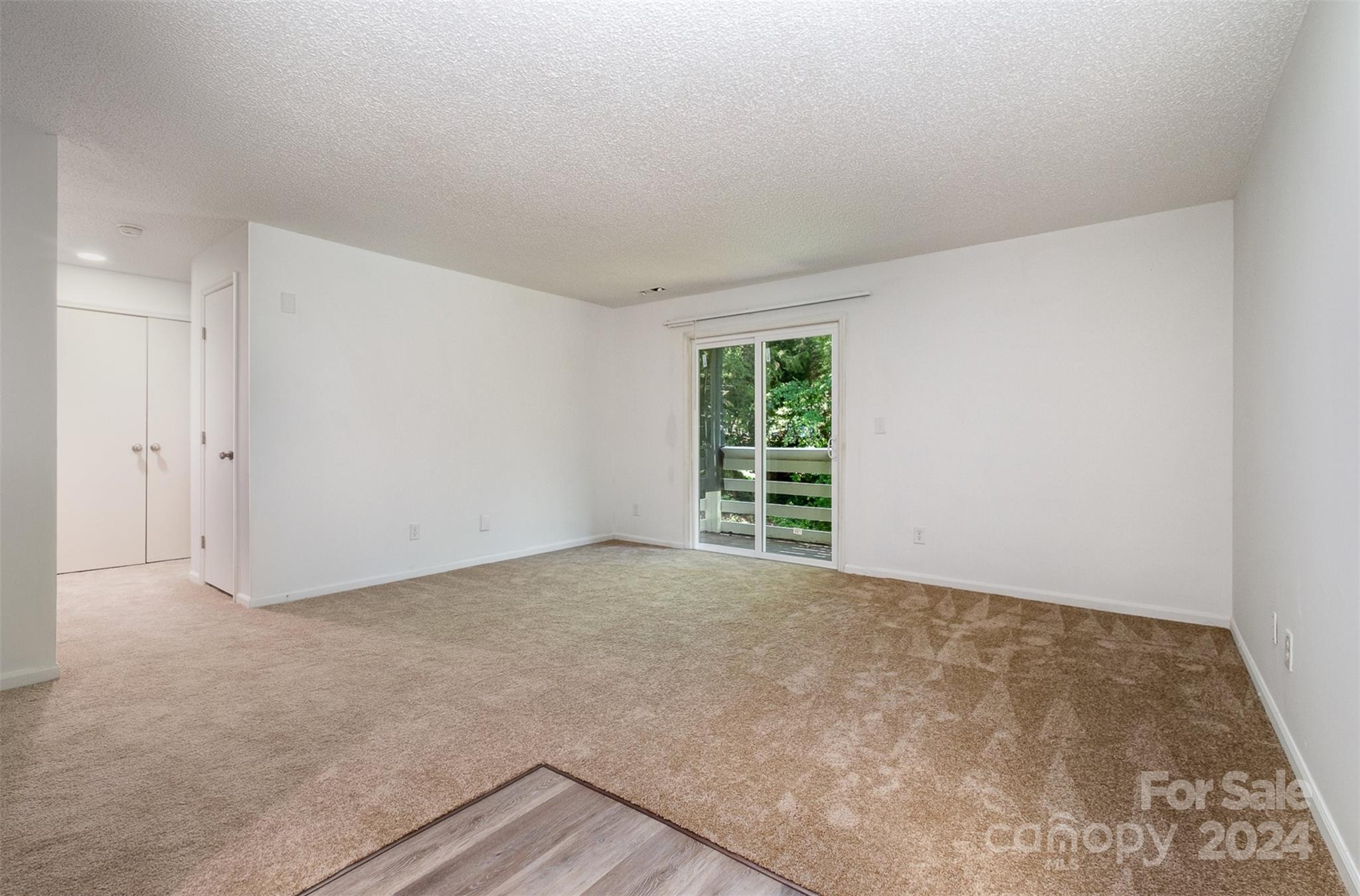 9615 Vinca Circle