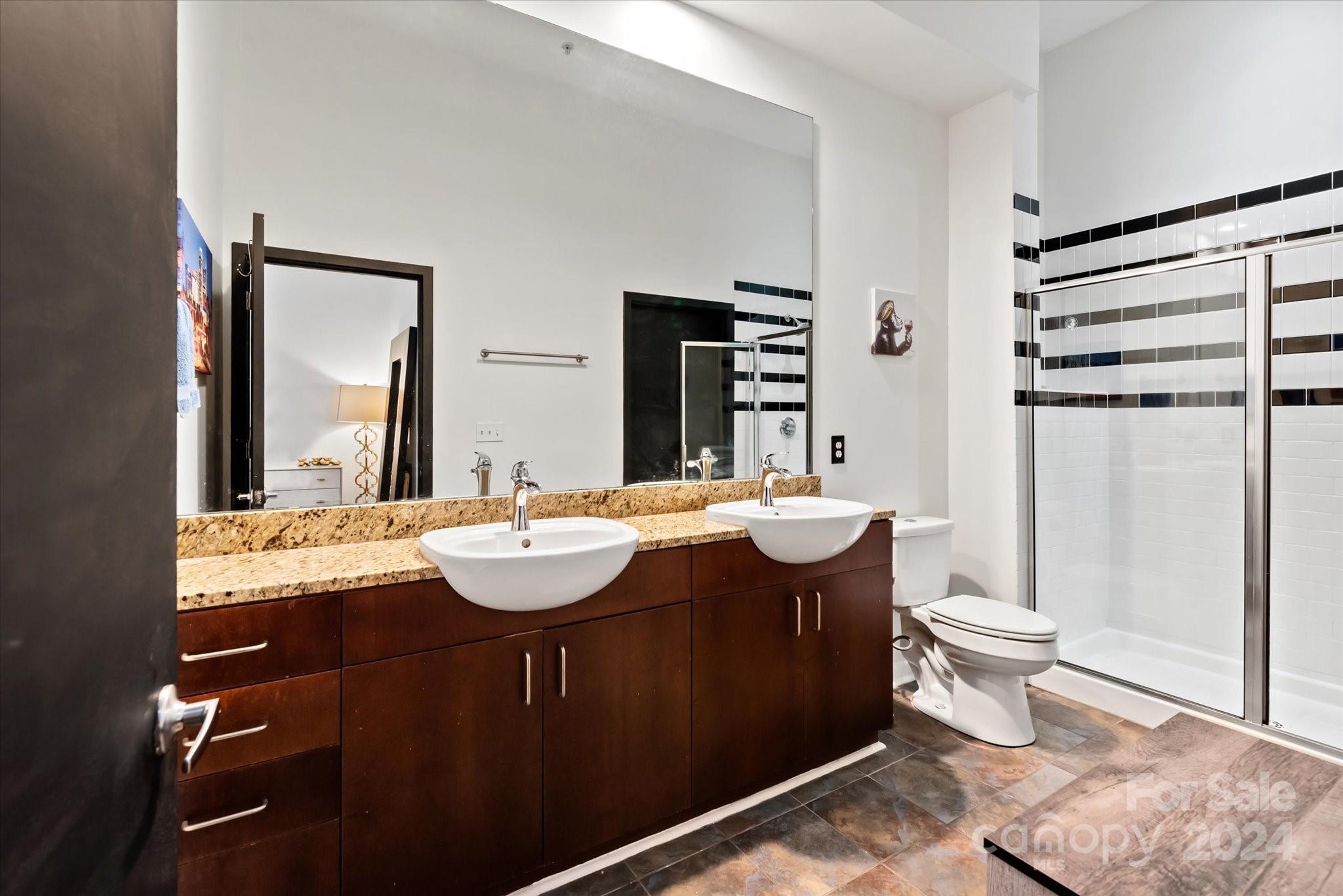2125 Southend Drive Unit: 401