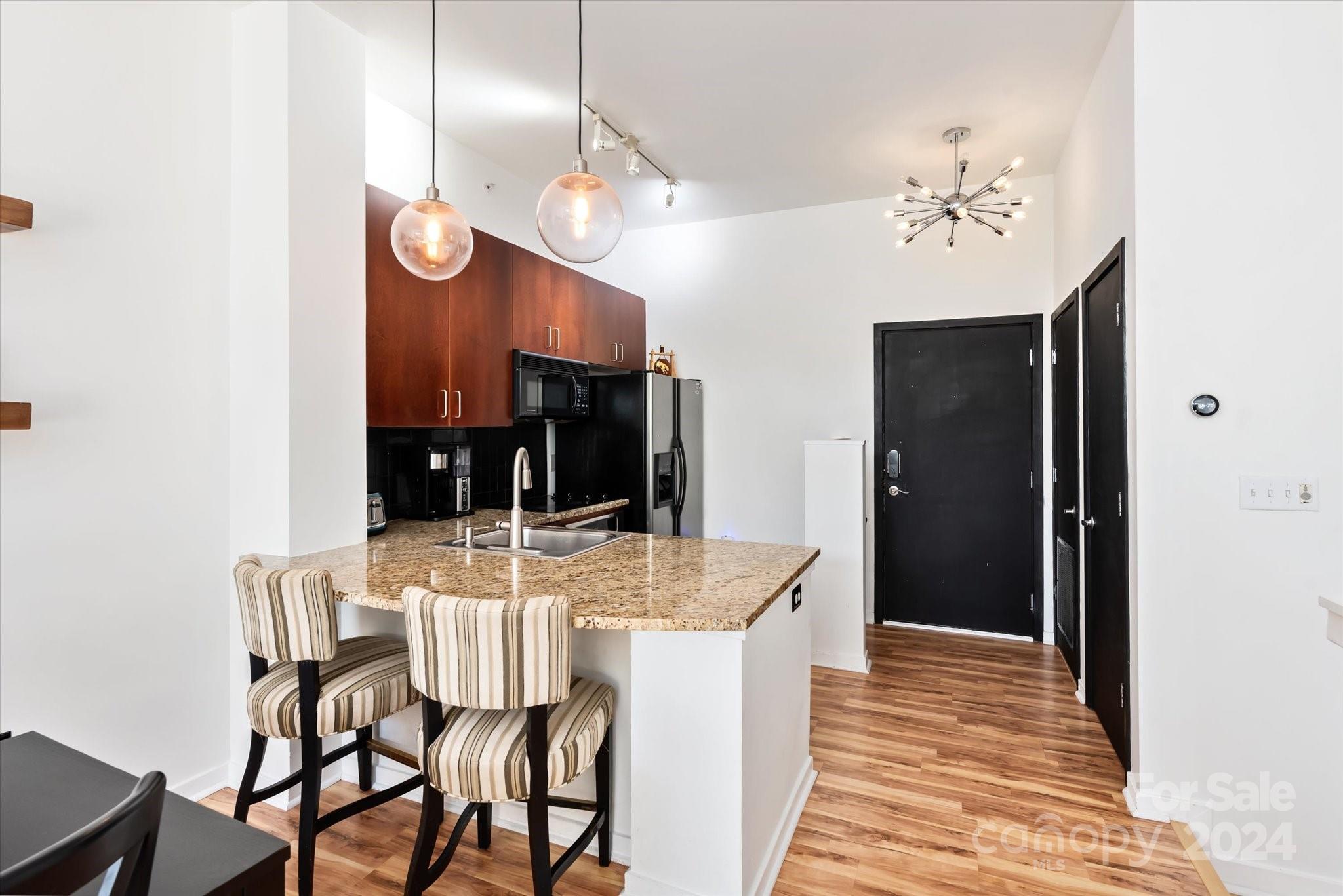 2125 Southend Drive Unit: 401