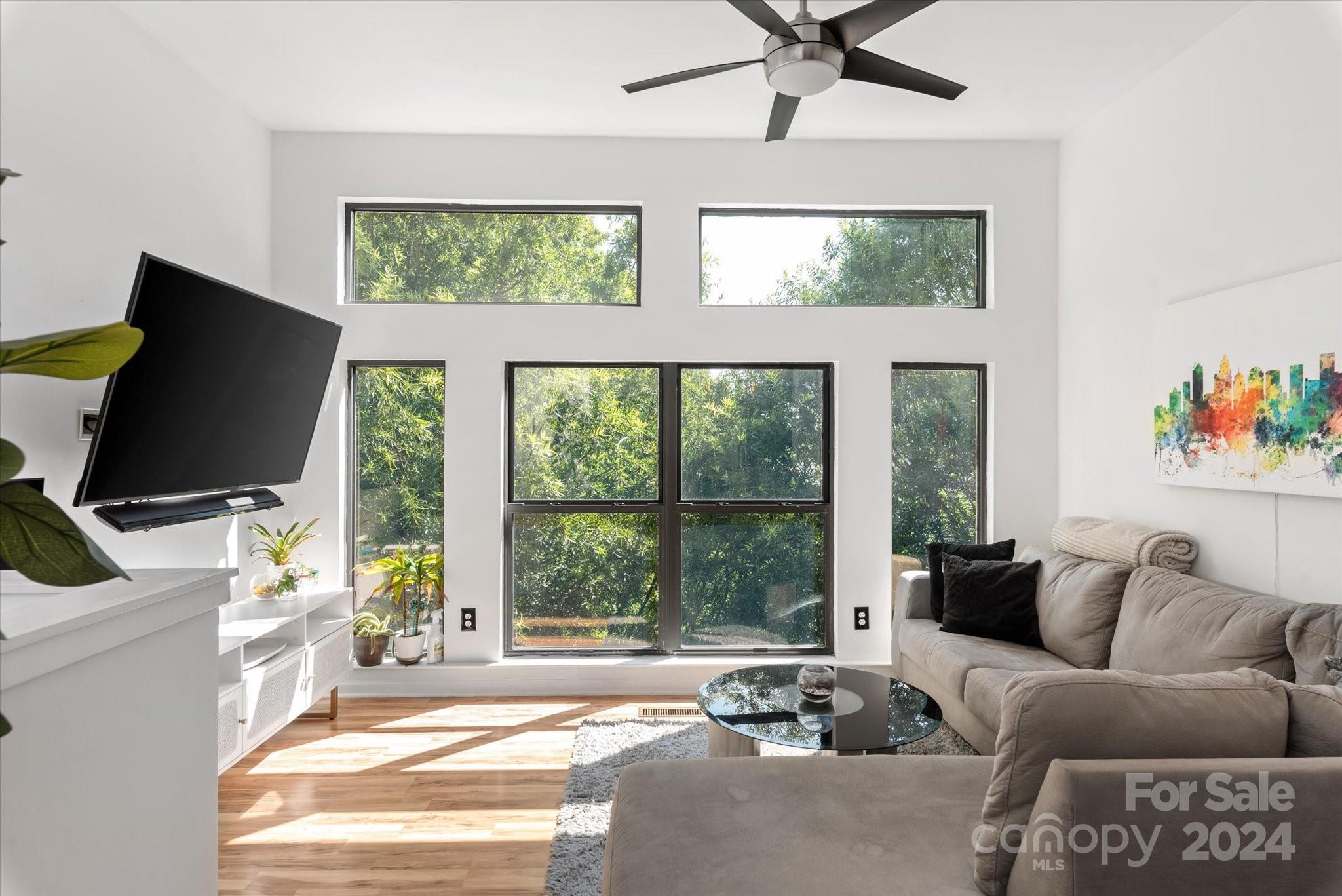 2125 Southend Drive Unit: 401