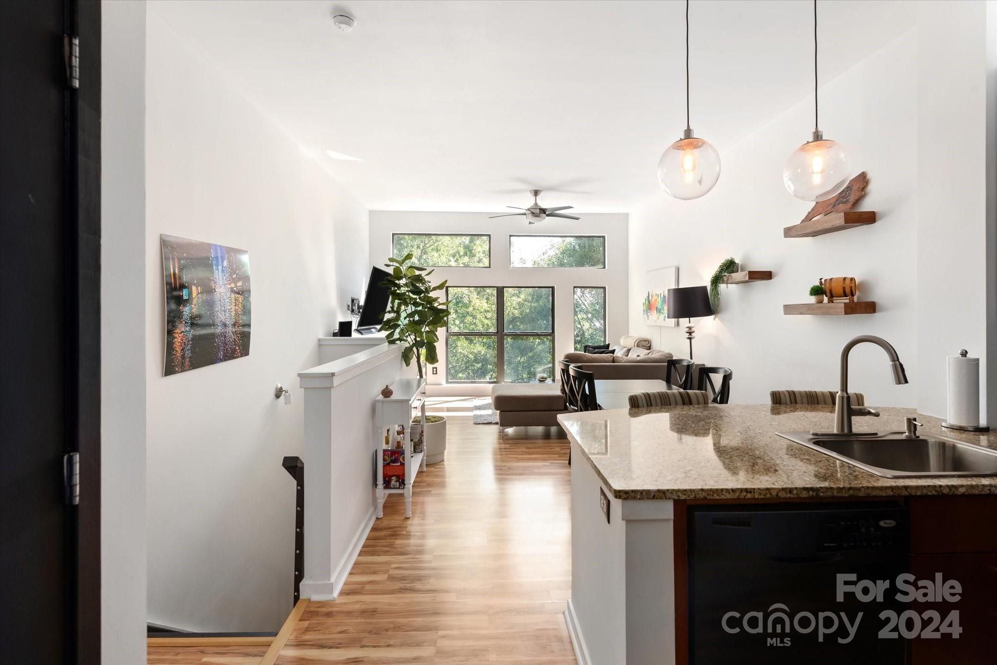 2125 Southend Drive Unit: 401