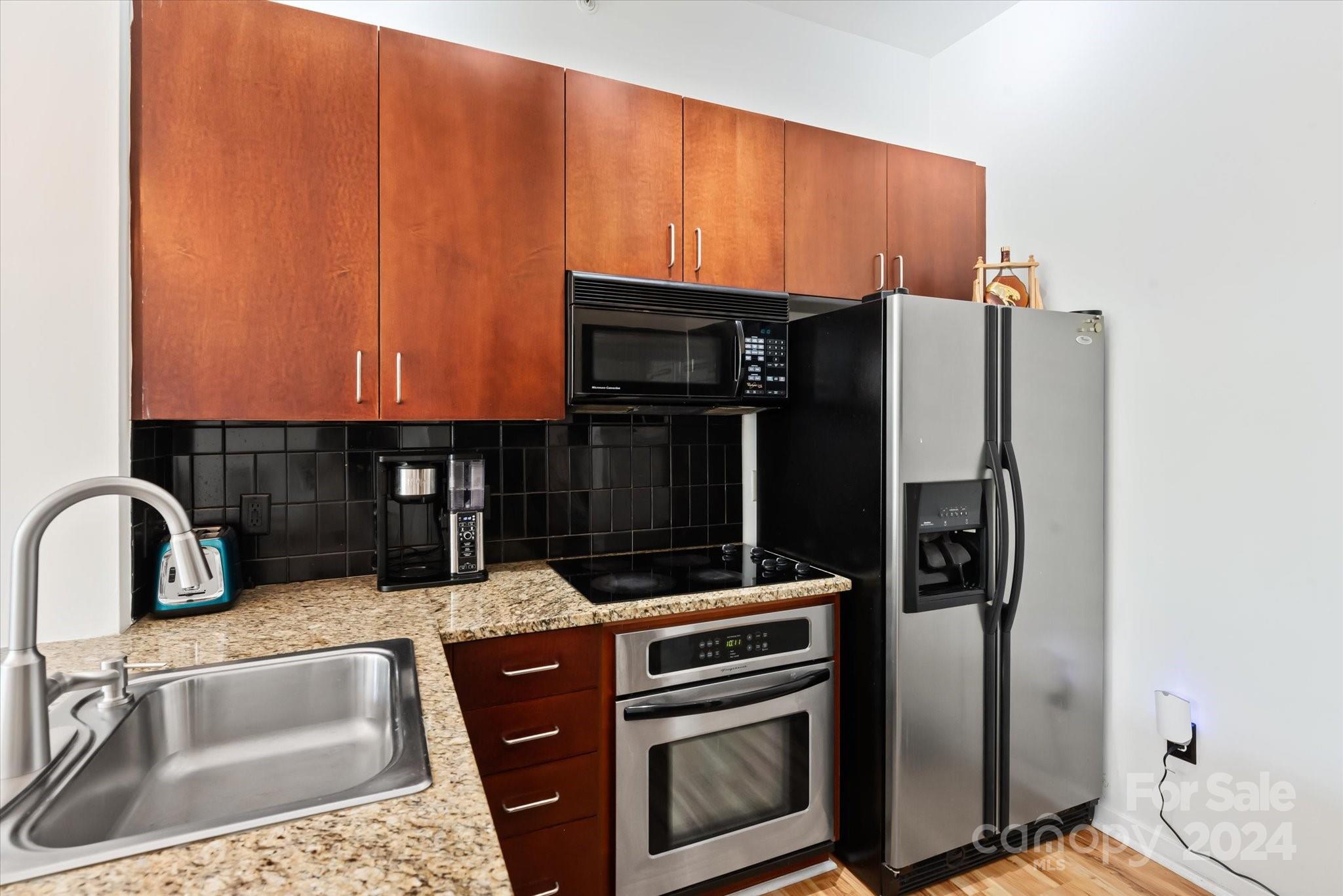 2125 Southend Drive Unit: 401