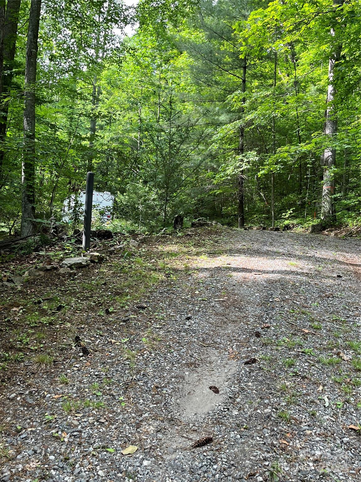 1122 Pine Creek Road