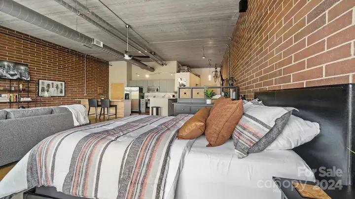 626 N Graham Street Unit: 408