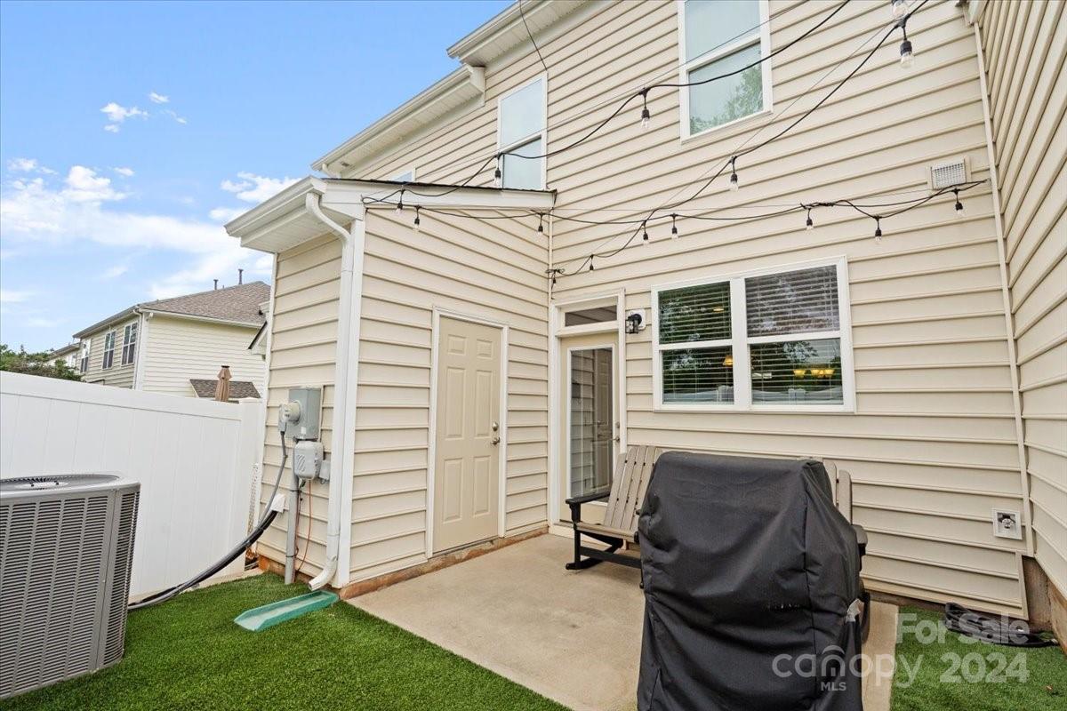 337 River Park Road