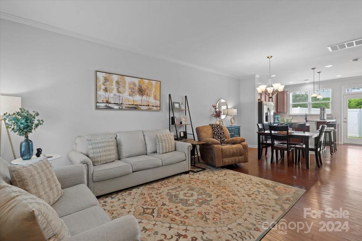 337 River Park Road