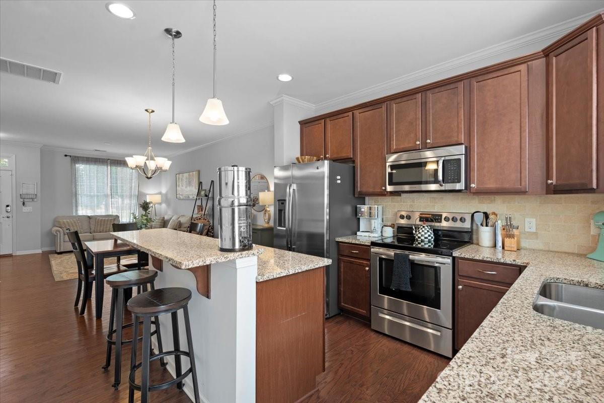 337 River Park Road