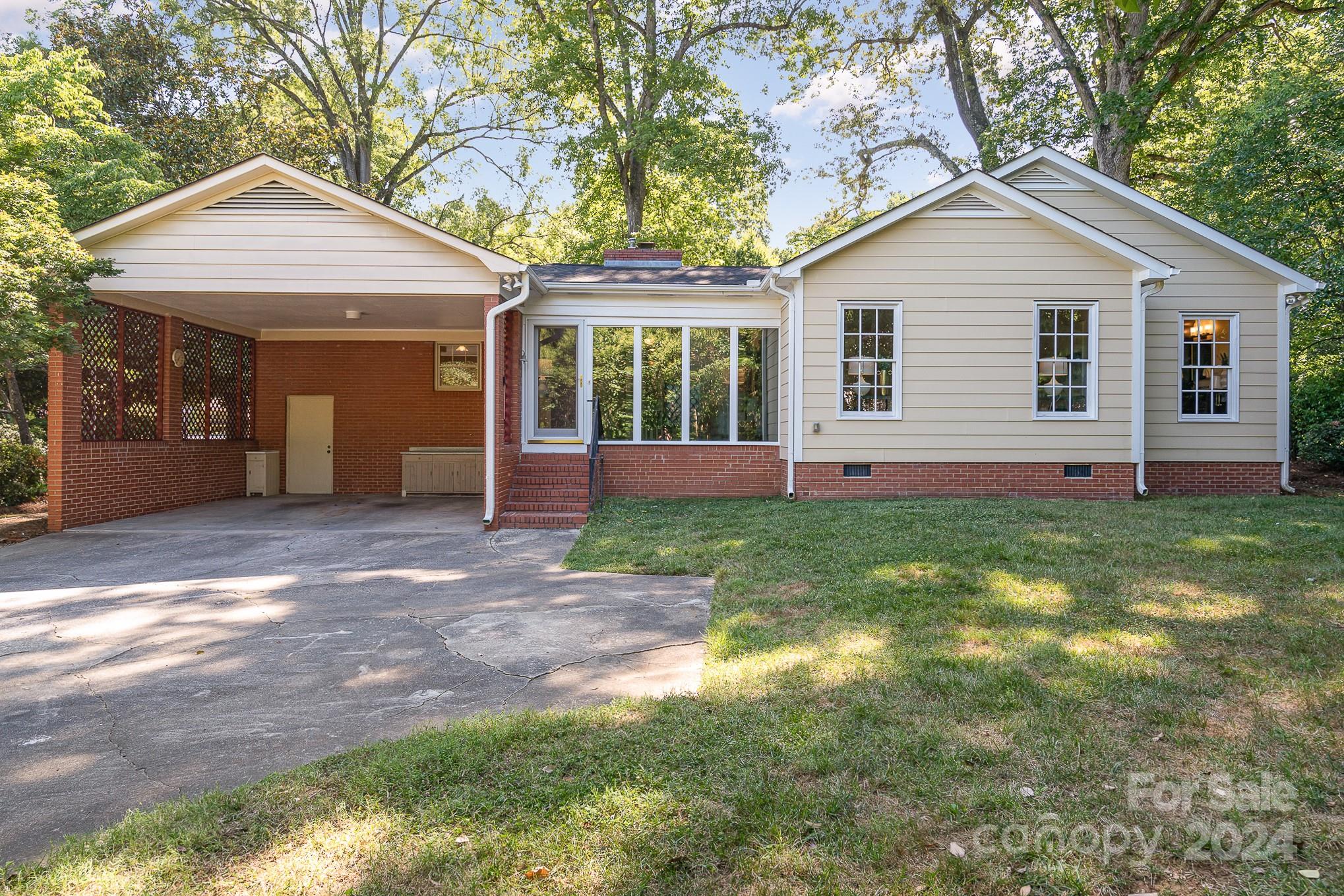 5500 Robinhood Road