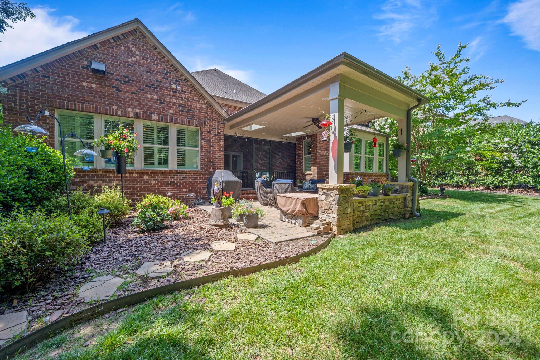 8721 Preserve Pond Road