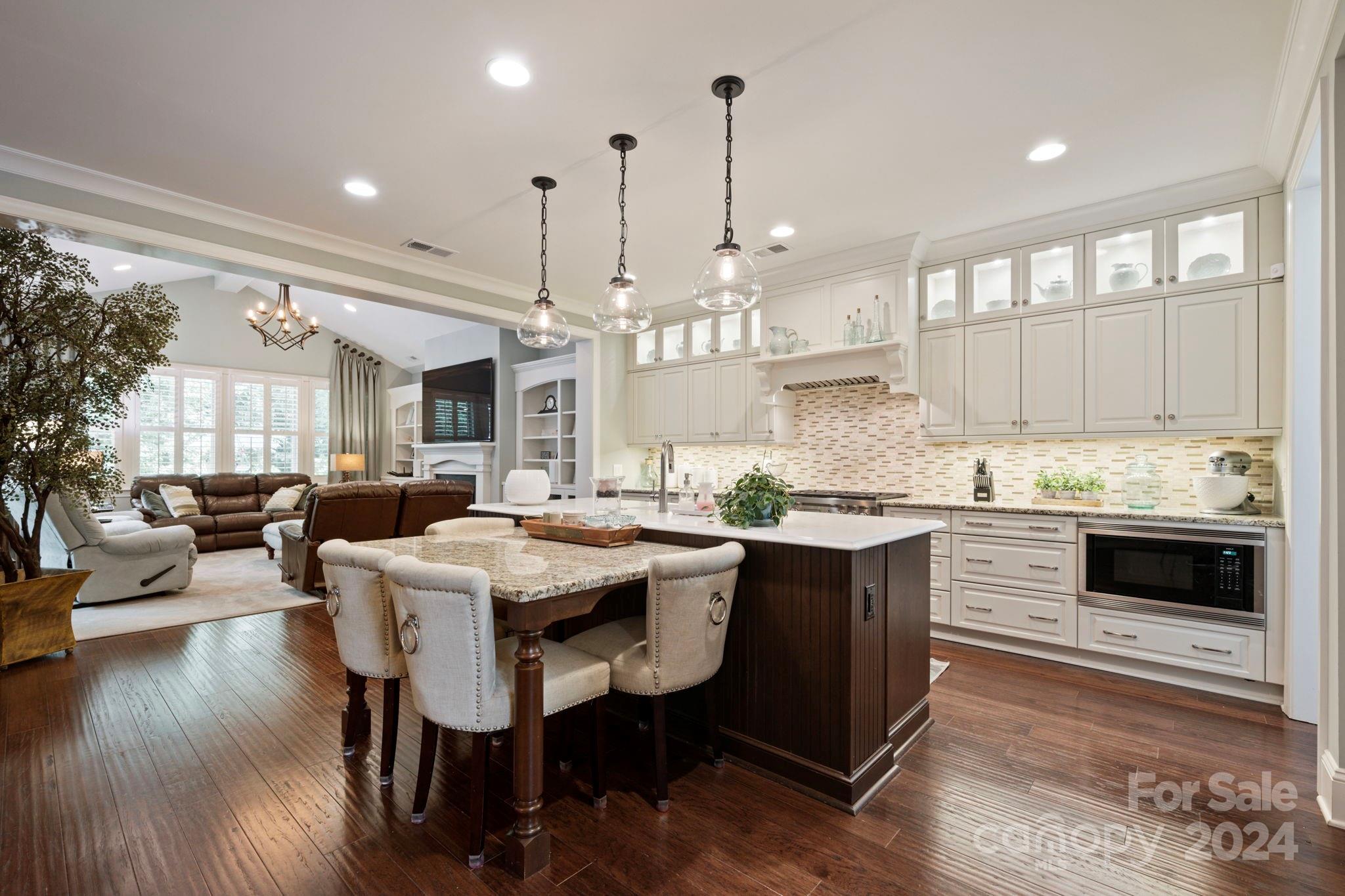8721 Preserve Pond Road
