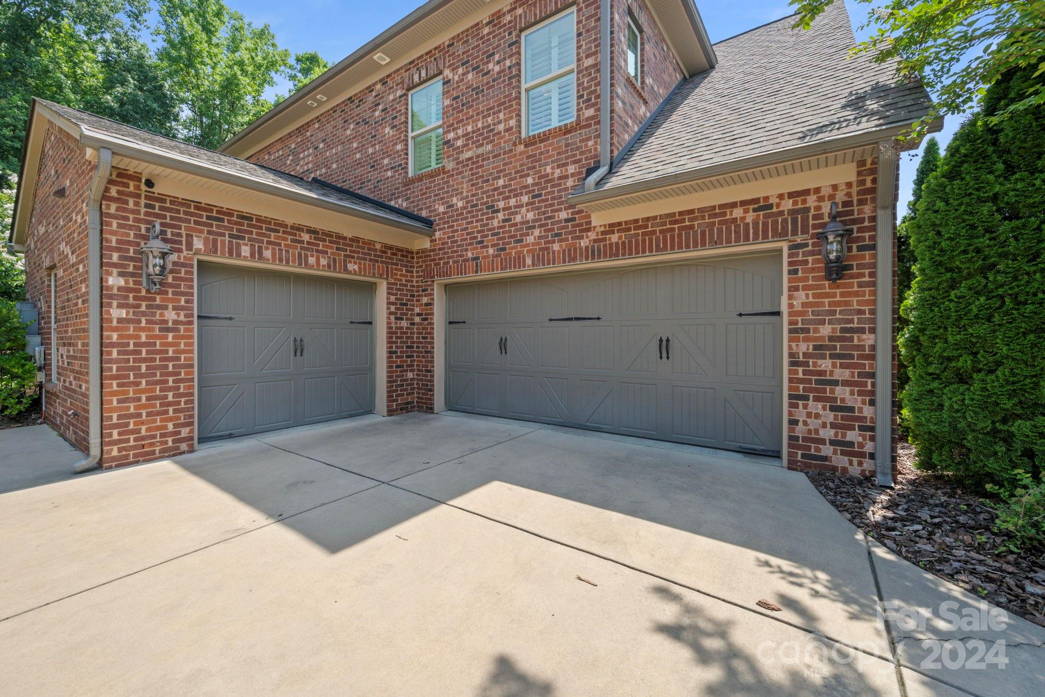8721 Preserve Pond Road