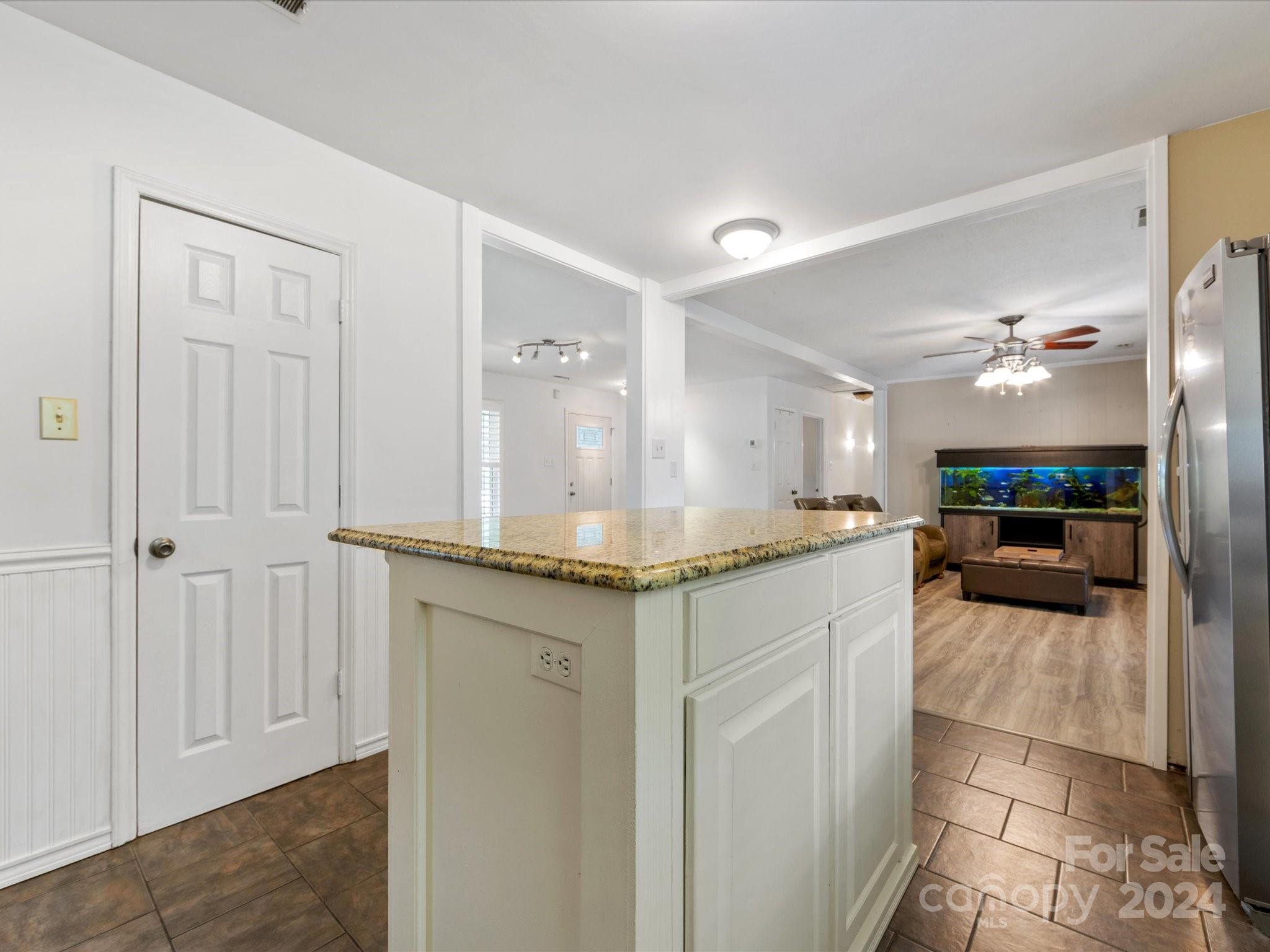 11722 Mirror Lake Drive