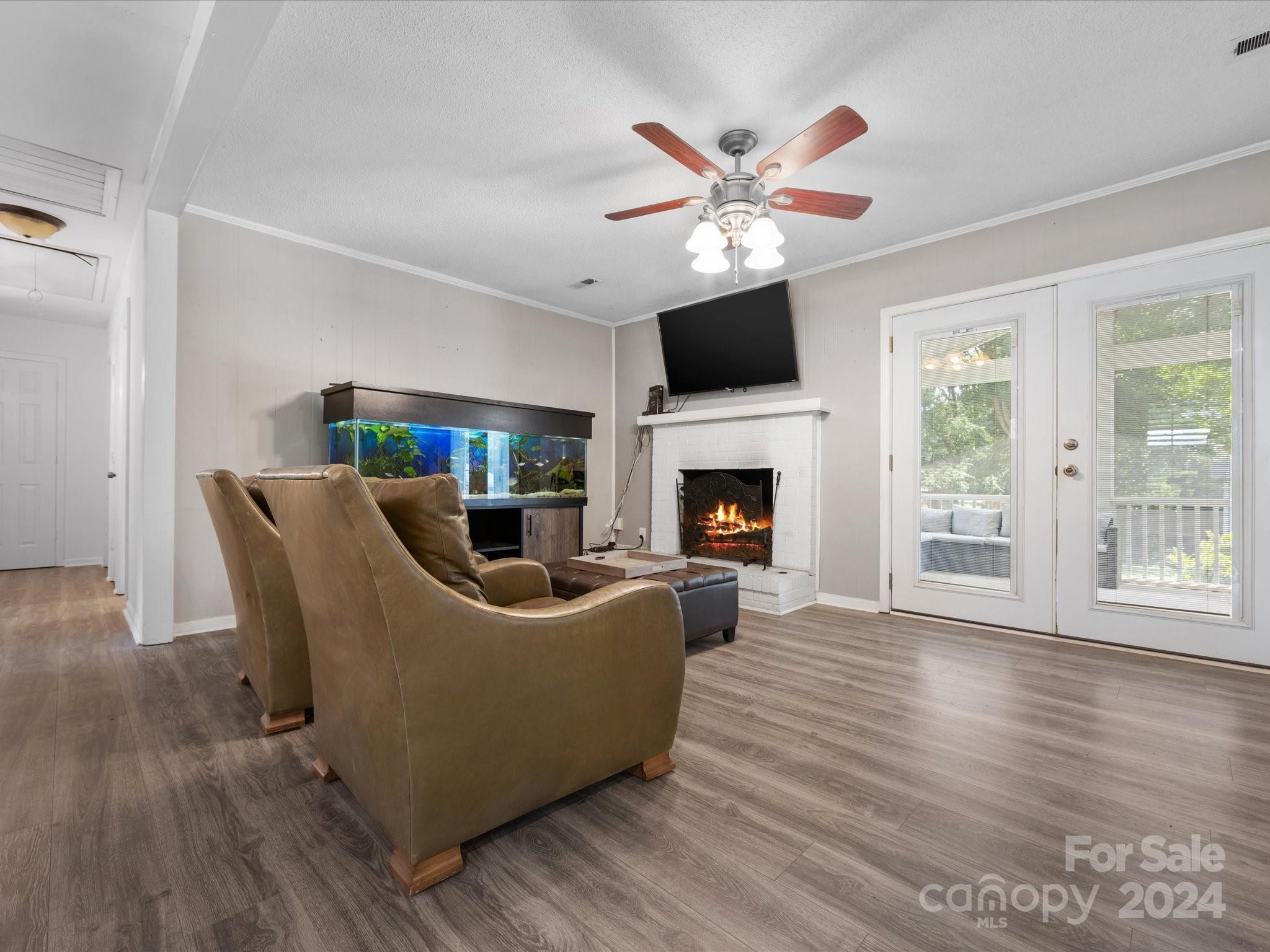 11722 Mirror Lake Drive