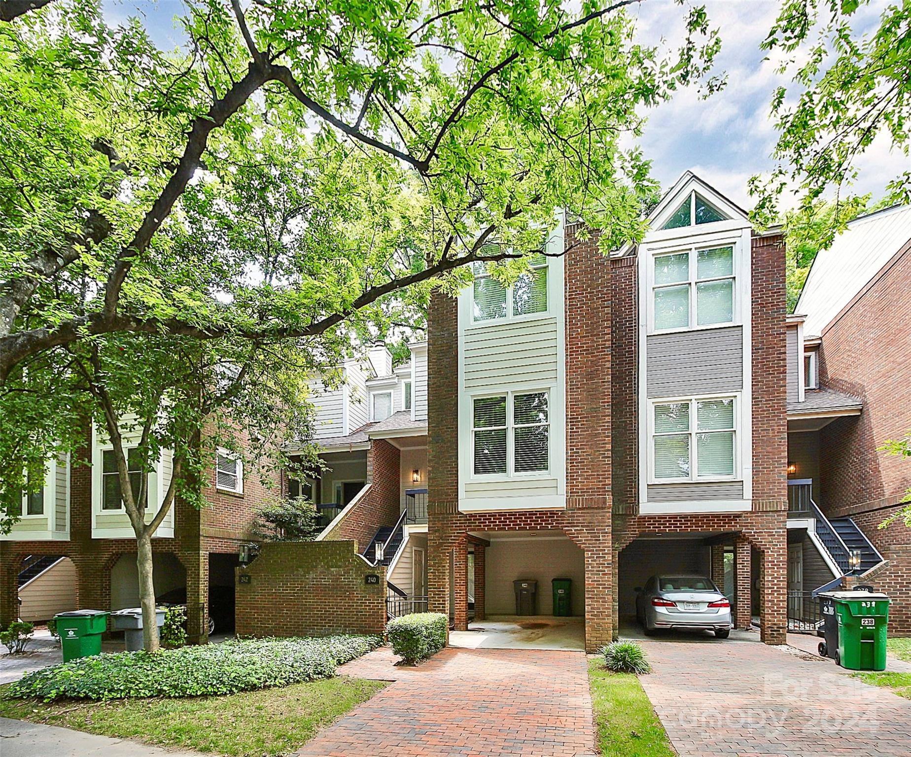 240 S Clarkson Street