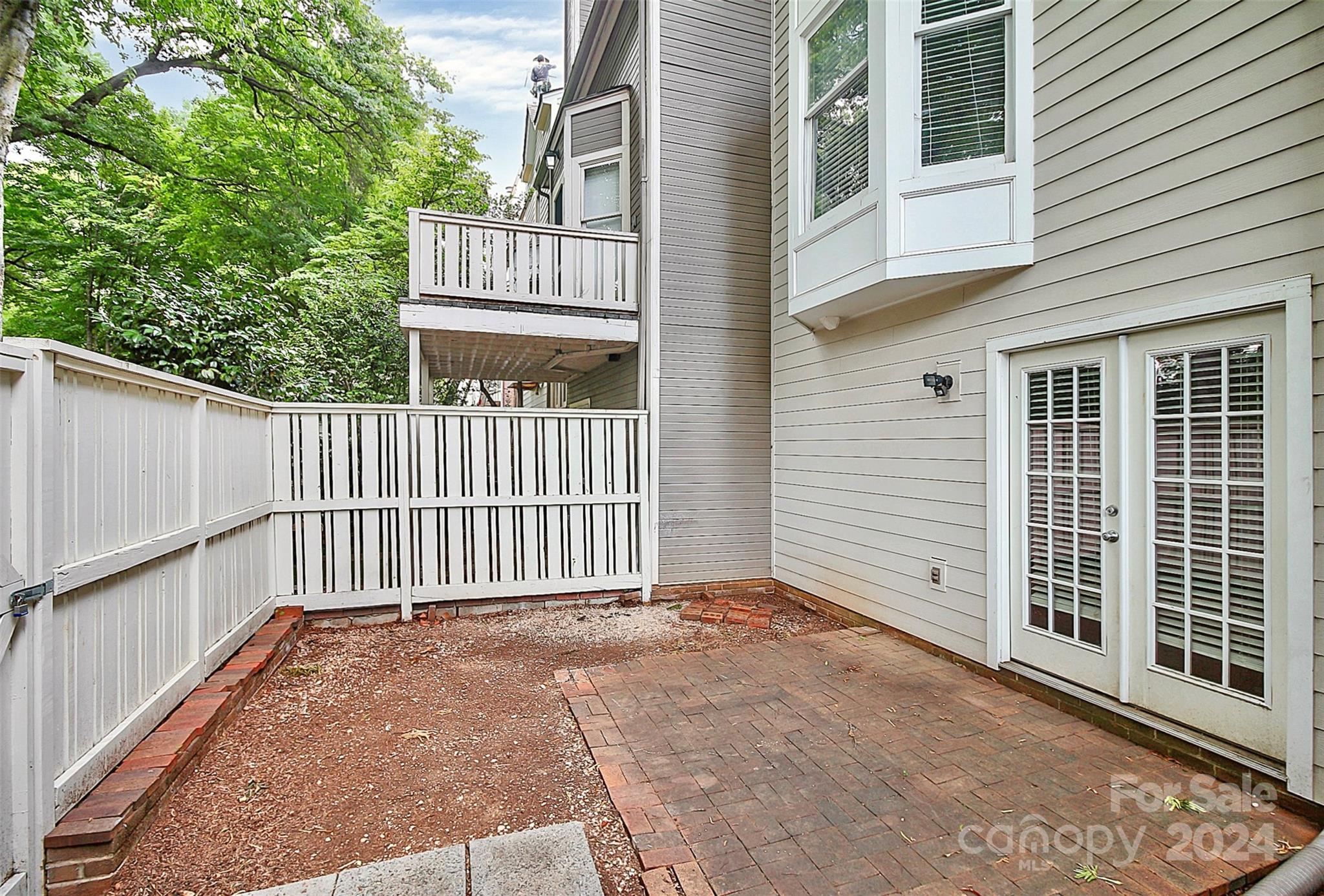 240 S Clarkson Street