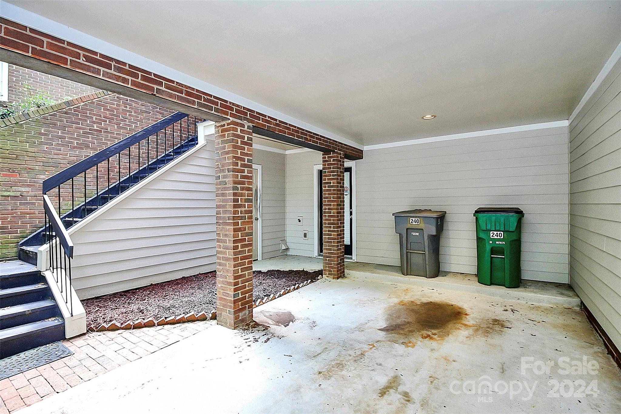 240 S Clarkson Street