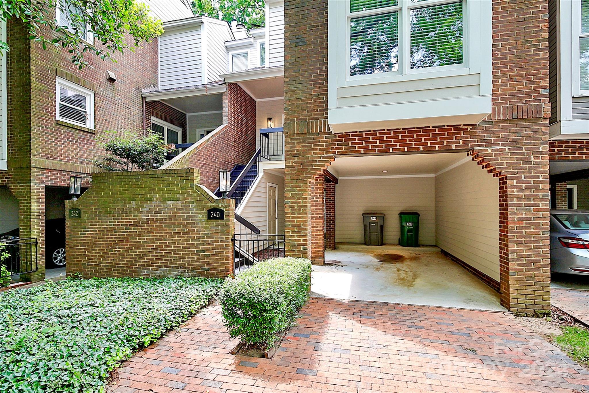 240 S Clarkson Street