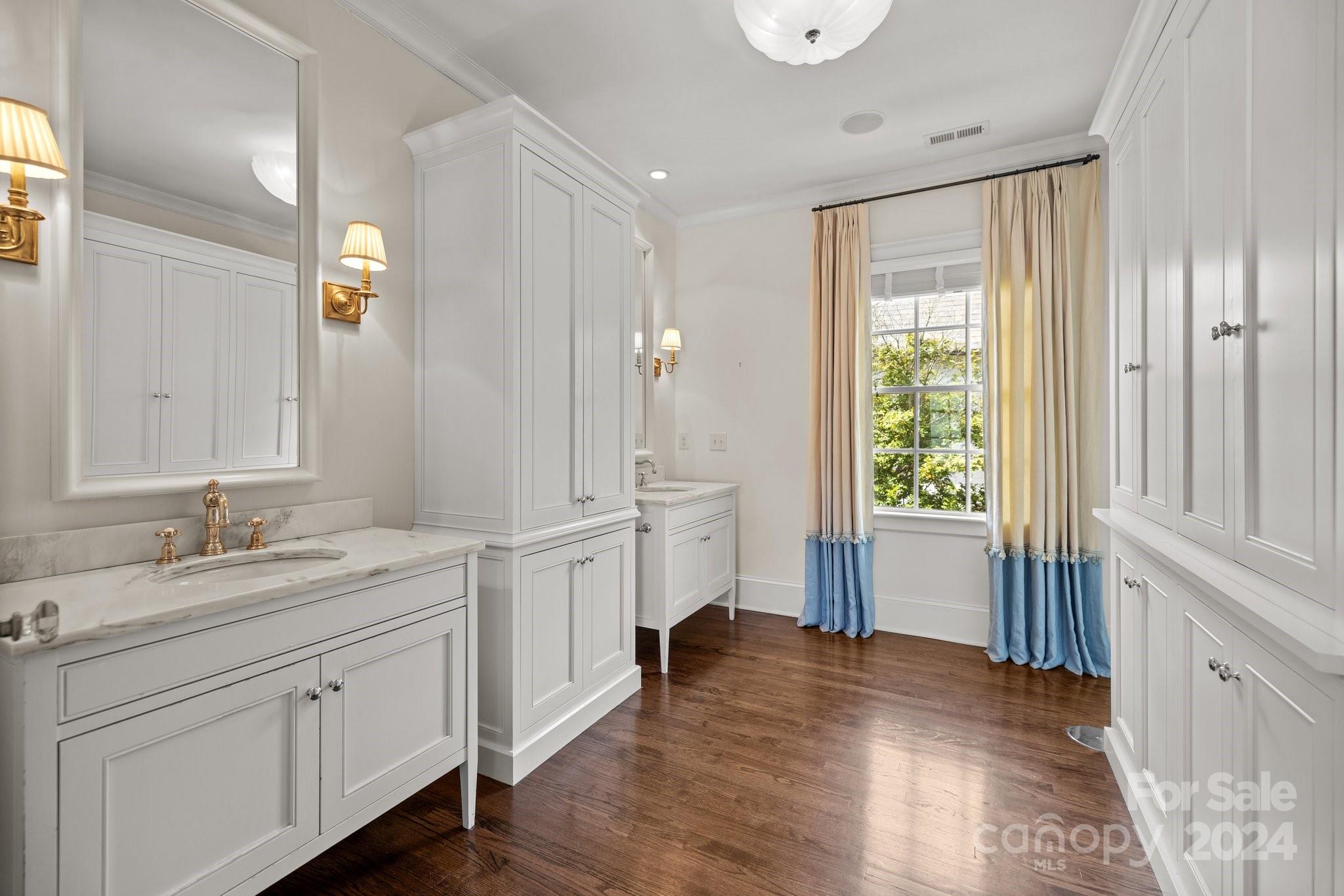 410 Colville Rd