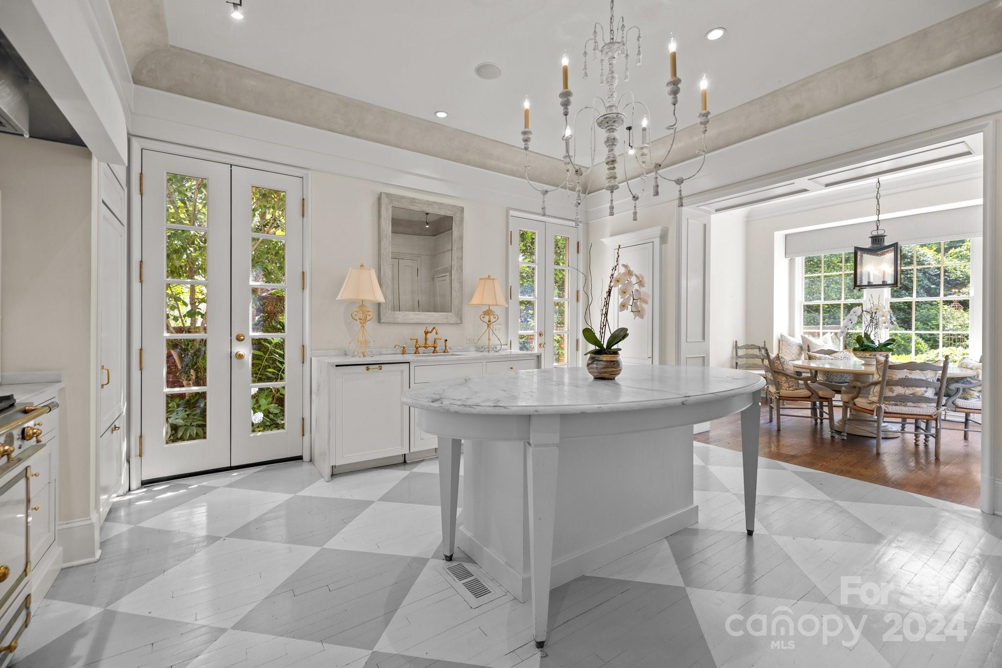 410 Colville Rd
