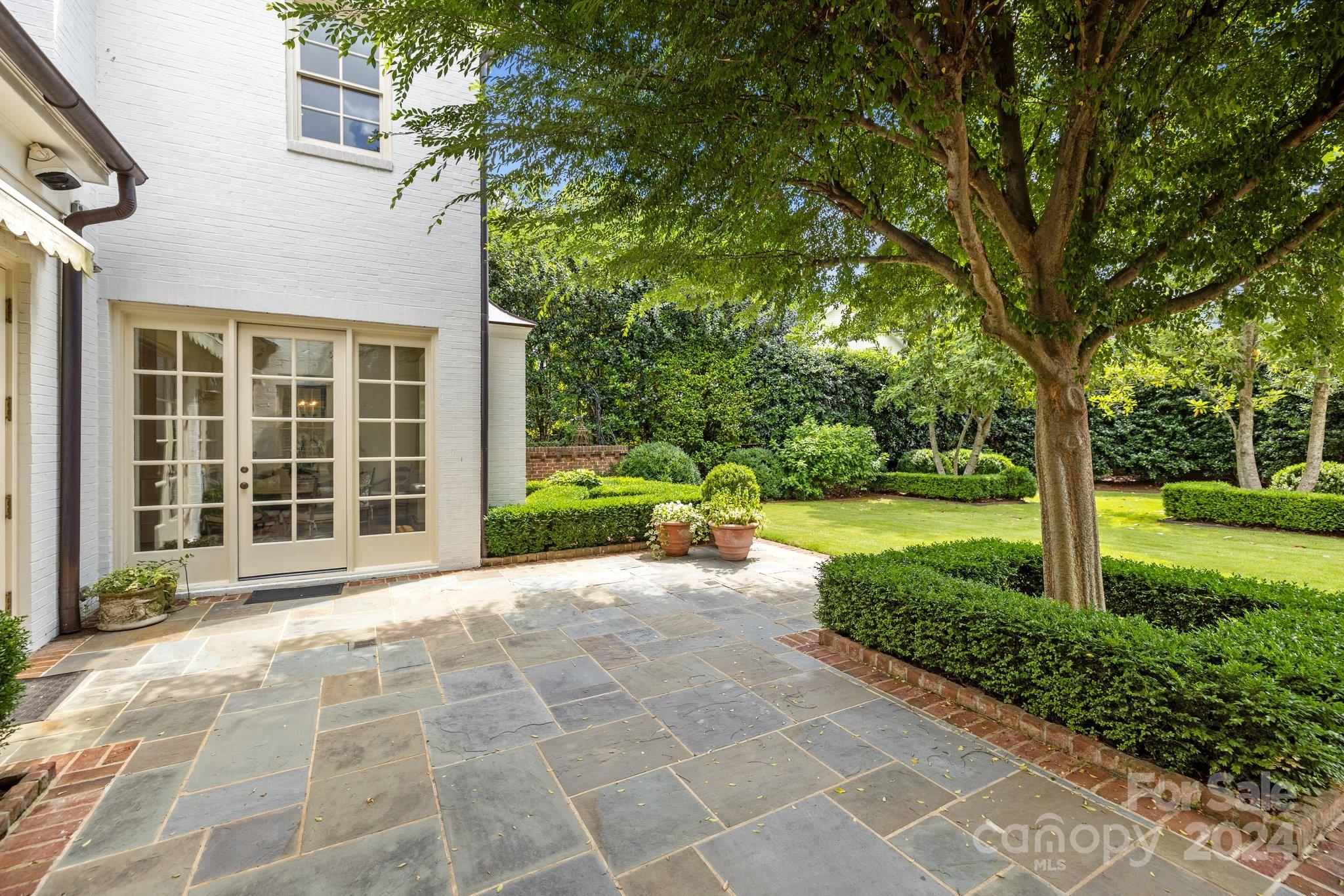 410 Colville Rd