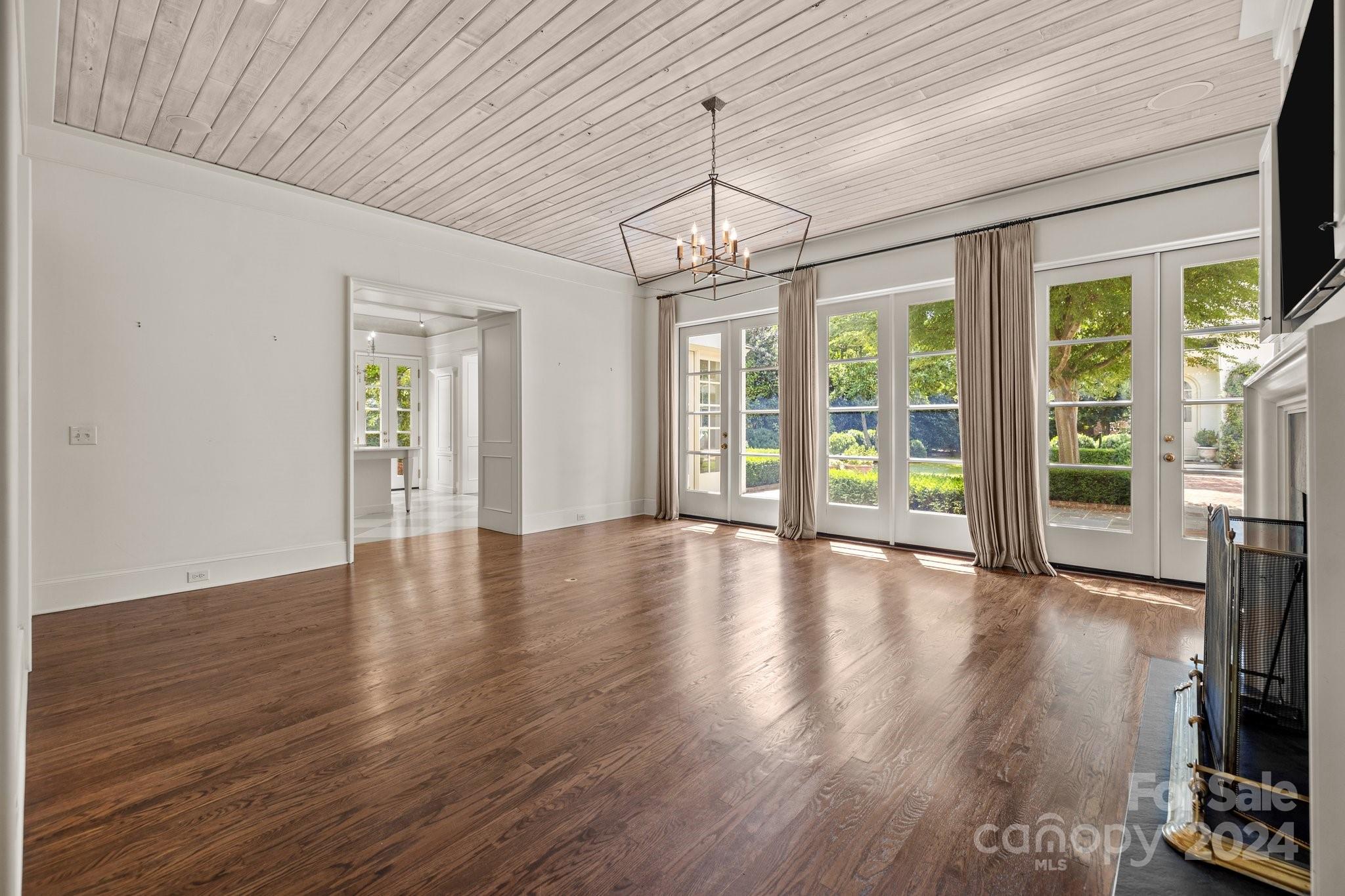 410 Colville Rd